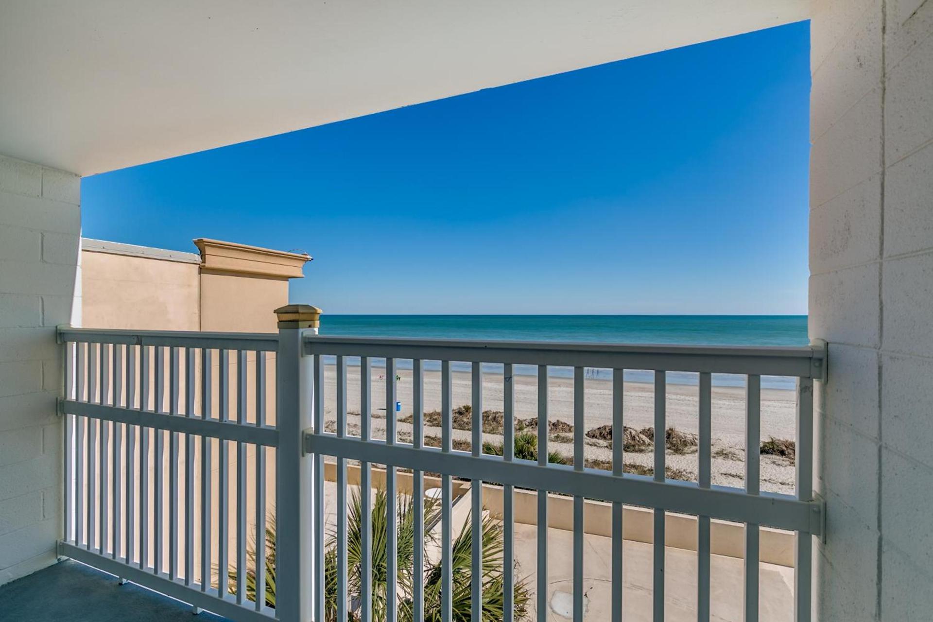 Beachcomber Inn & Suites photo 6