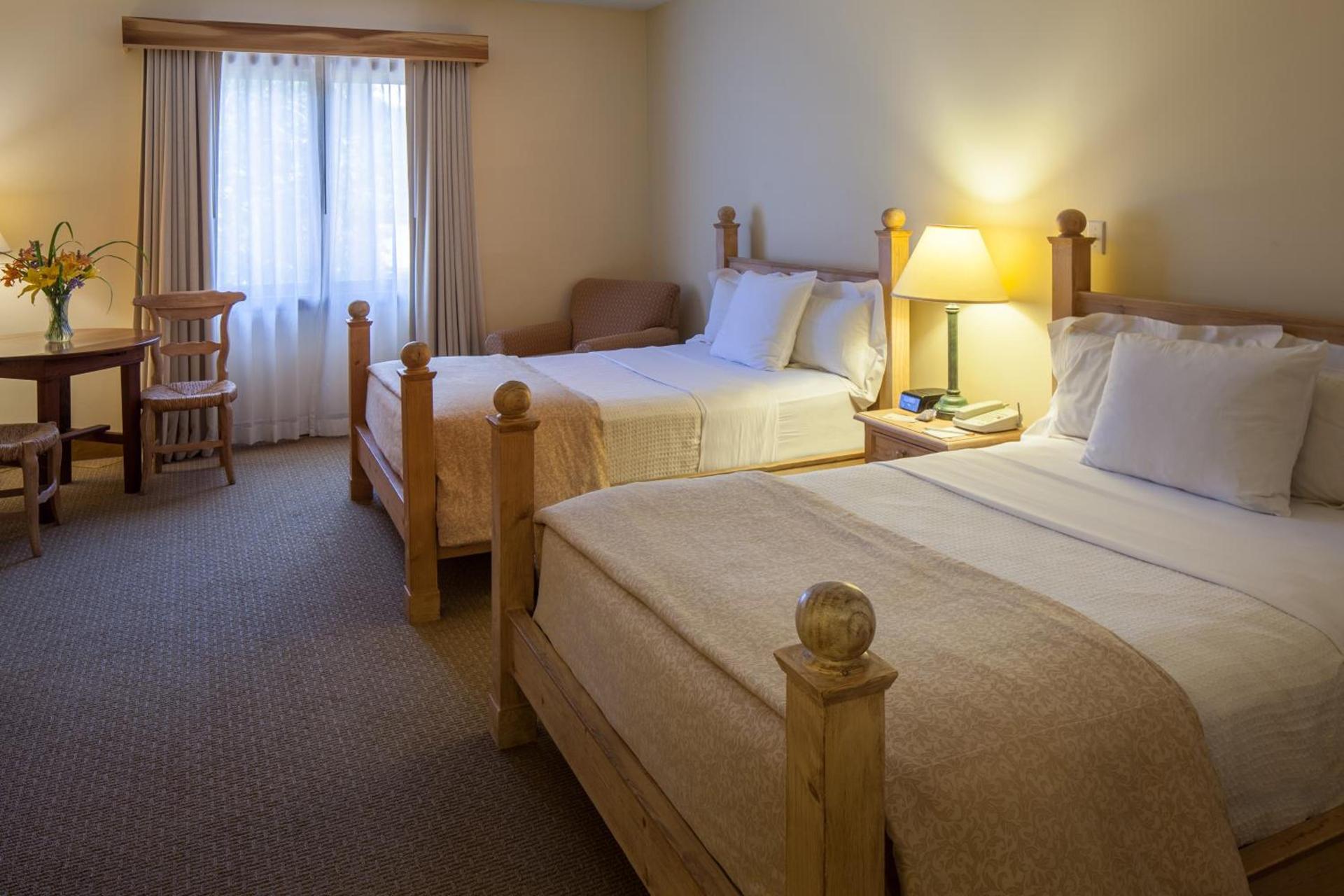 New Harmony Inn Resort and Conference Center photo 3