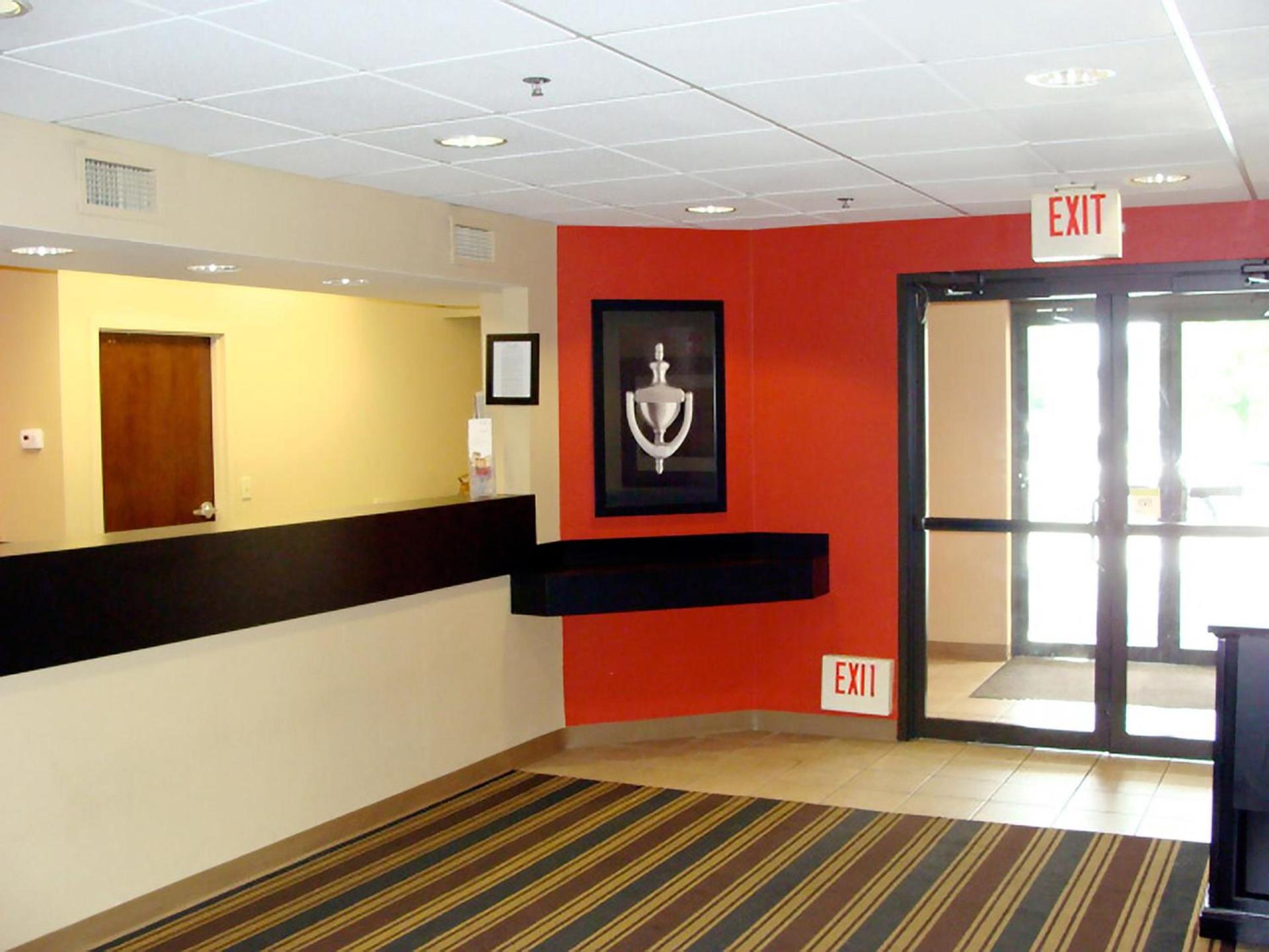 Extended Stay America Suites - Edison - Raritan Center photo 34