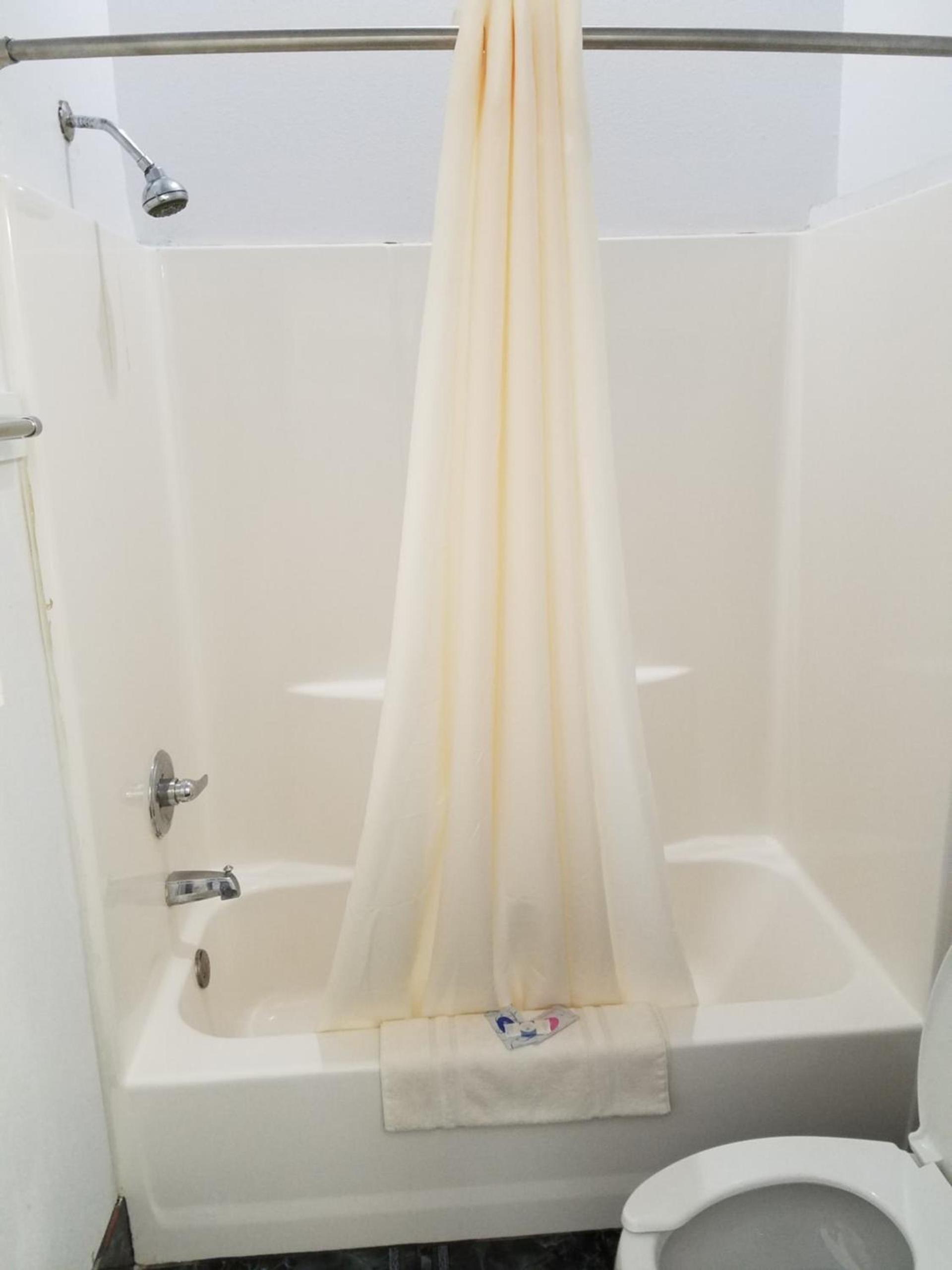 Quality One Motel photo 28