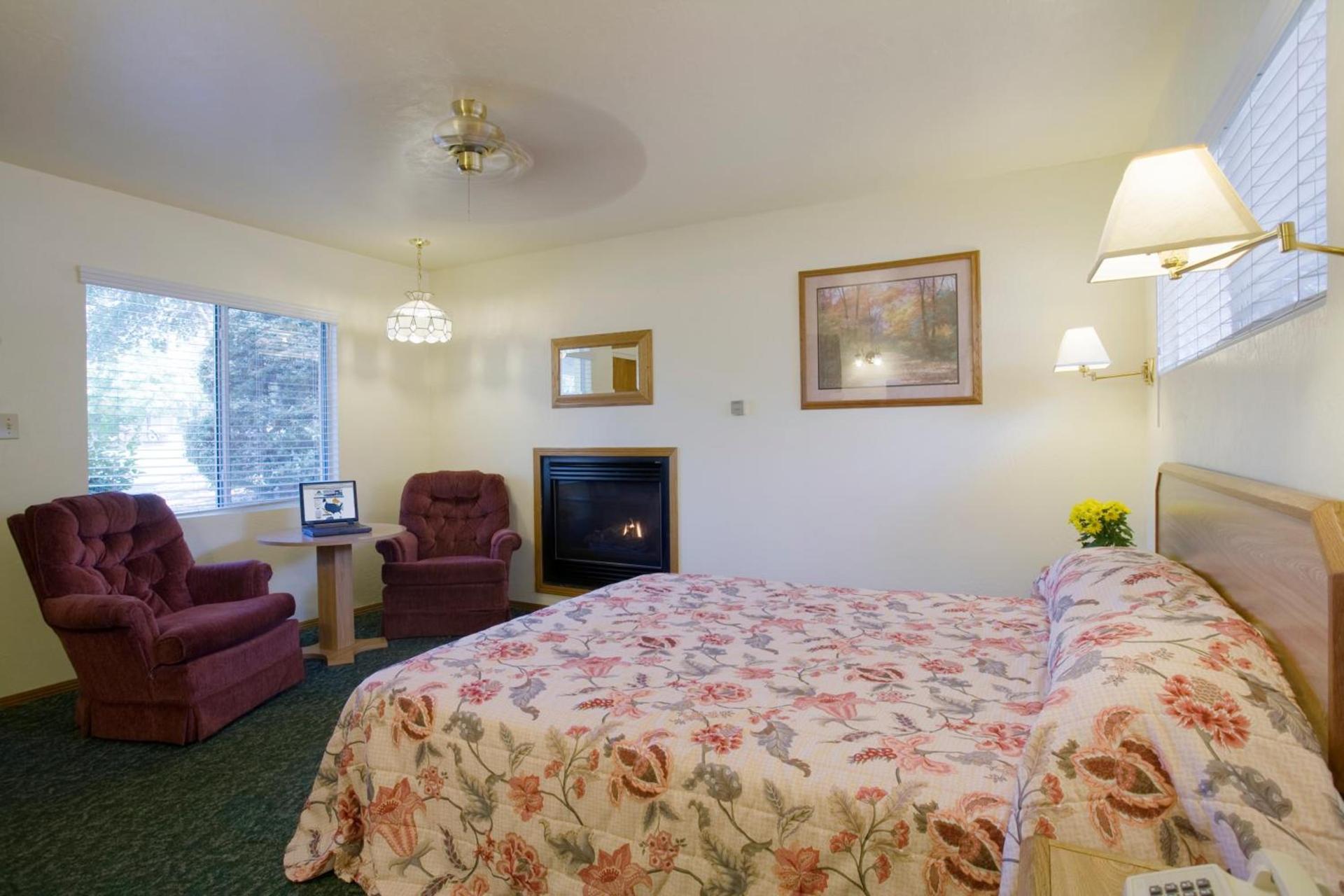Lazy J Ranch Motel photo 14