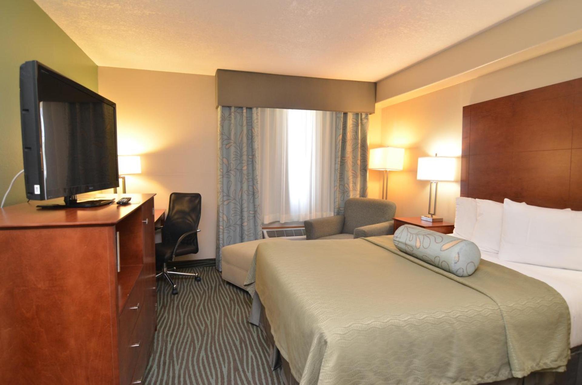 AmericInn by Wyndham Des Moines Airport photo 20