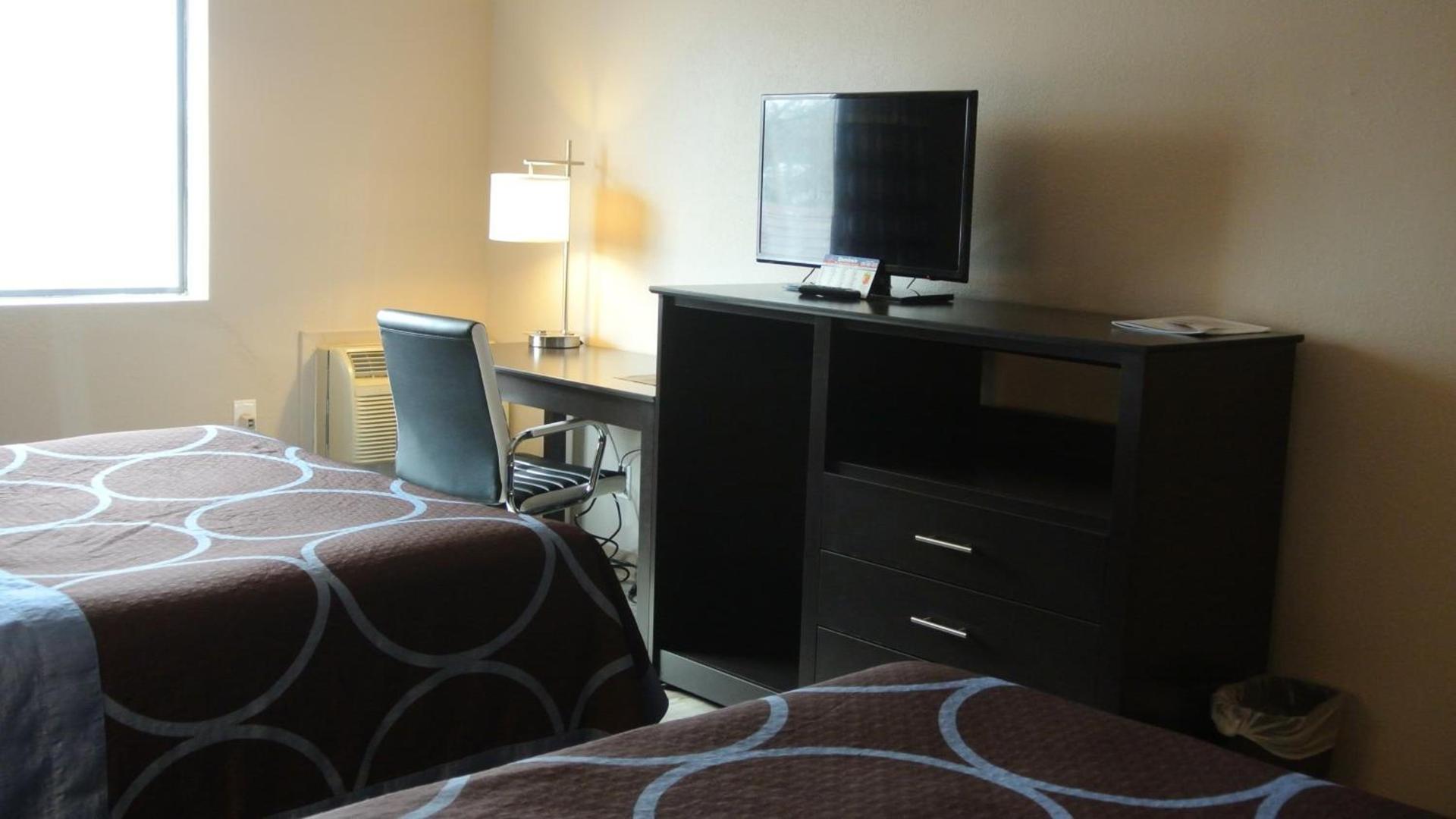Super 8 by Wyndham Cortez/Mesa Verde Area photo 38