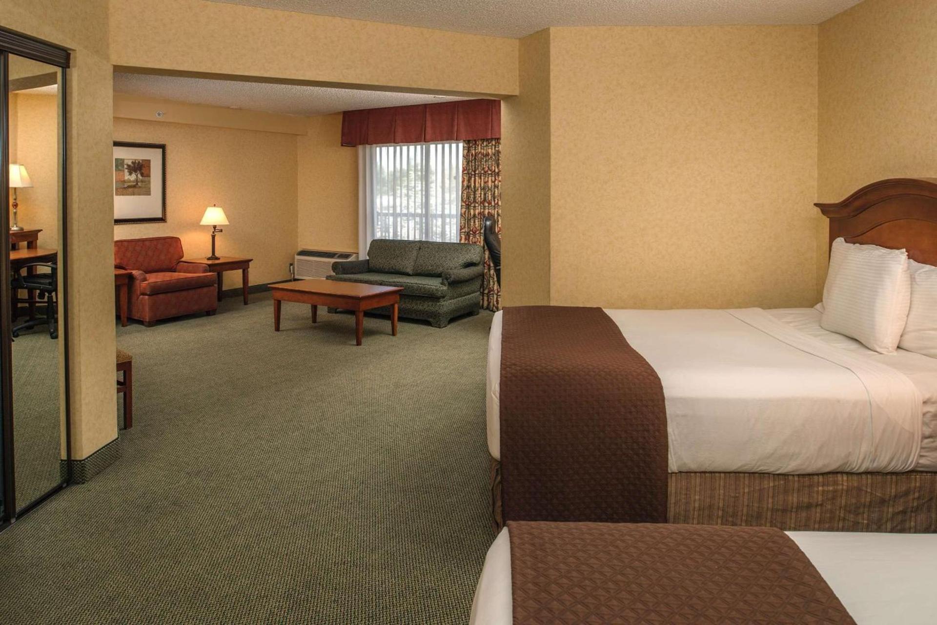 Red Lion Hotel Pasco Airport & Conference Center photo 20