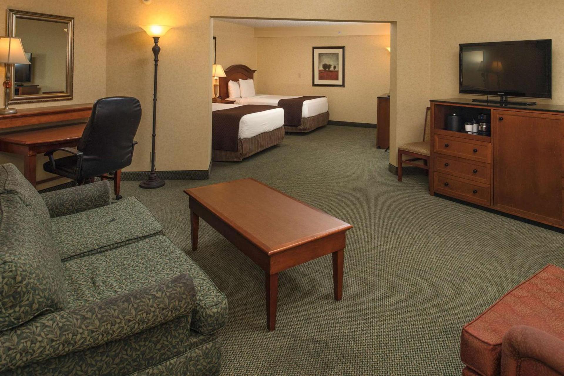 Red Lion Hotel Pasco Airport & Conference Center photo 19