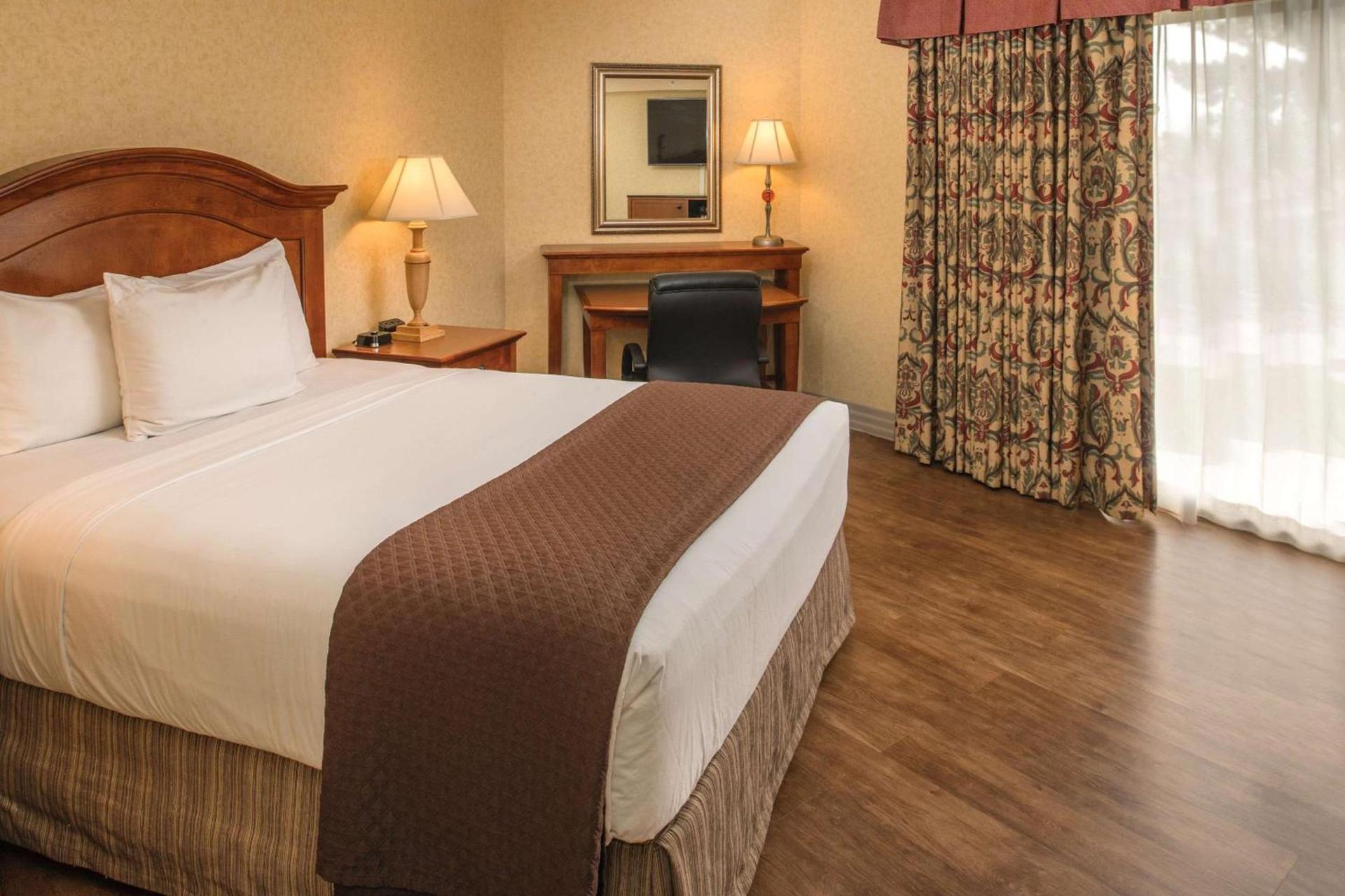 Red Lion Hotel Pasco Airport & Conference Center photo 15
