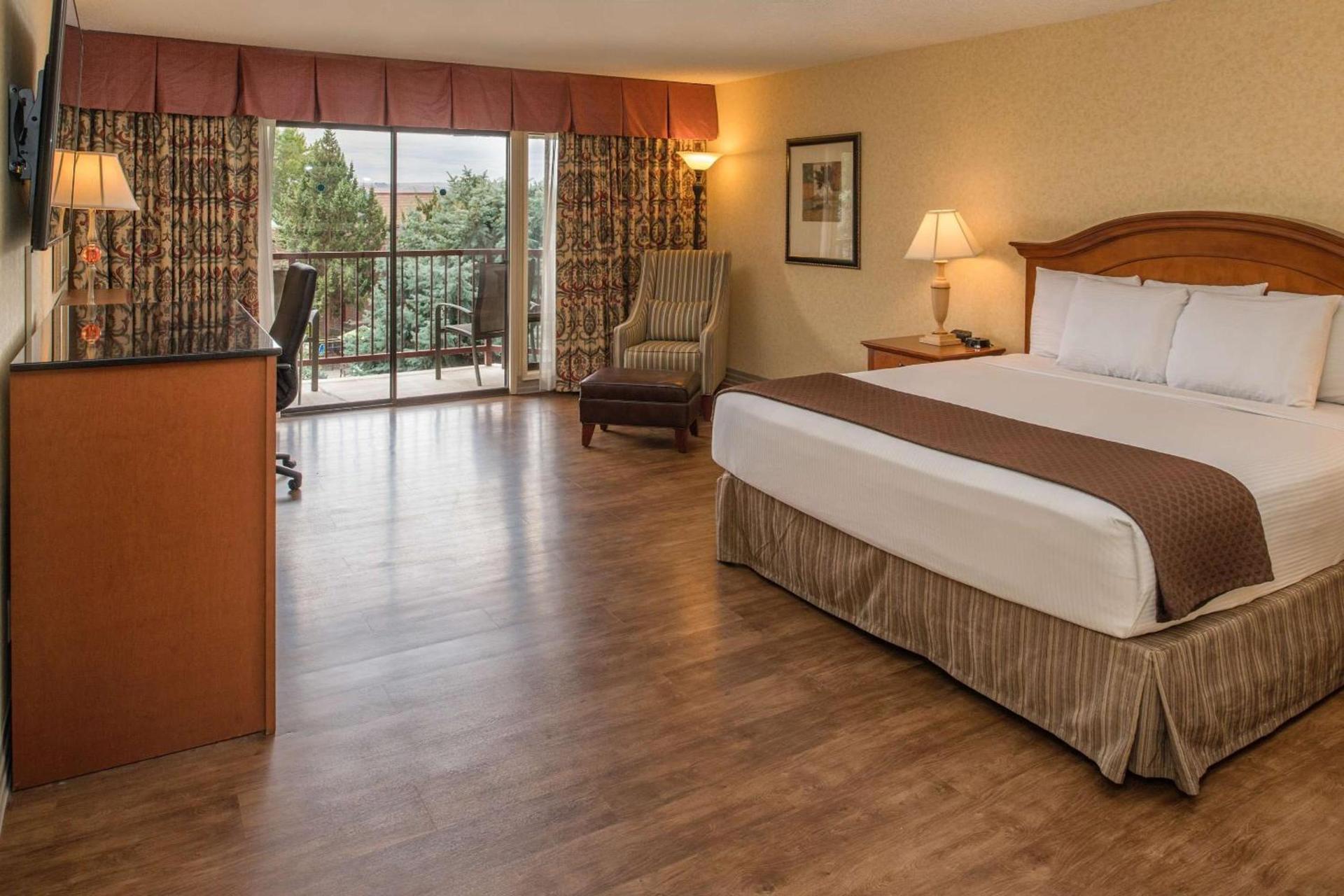Red Lion Hotel Pasco Airport & Conference Center photo 13