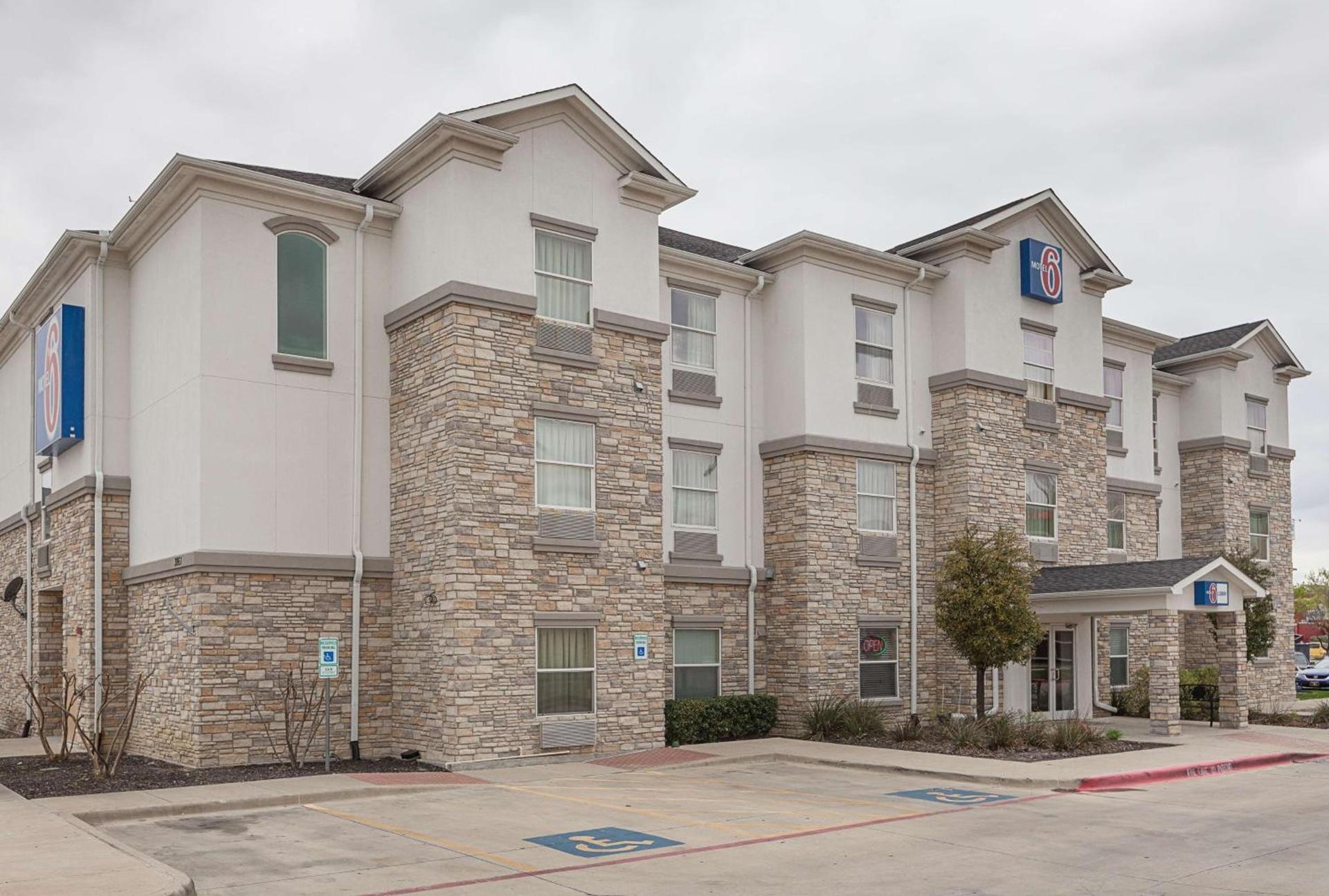 Motel 6-Fort Worth, TX photo 4