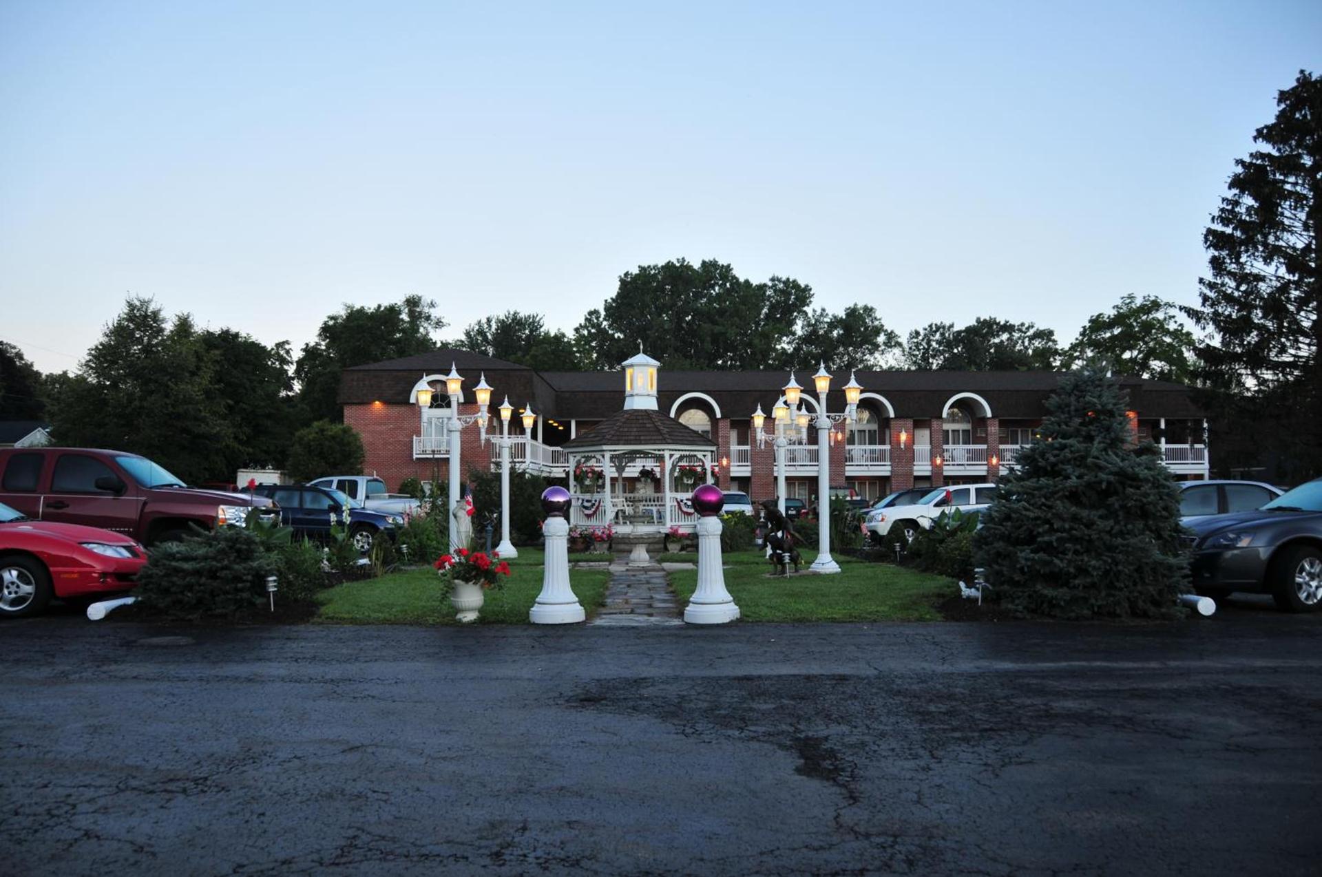 Lockport Inn and Suites photo 10
