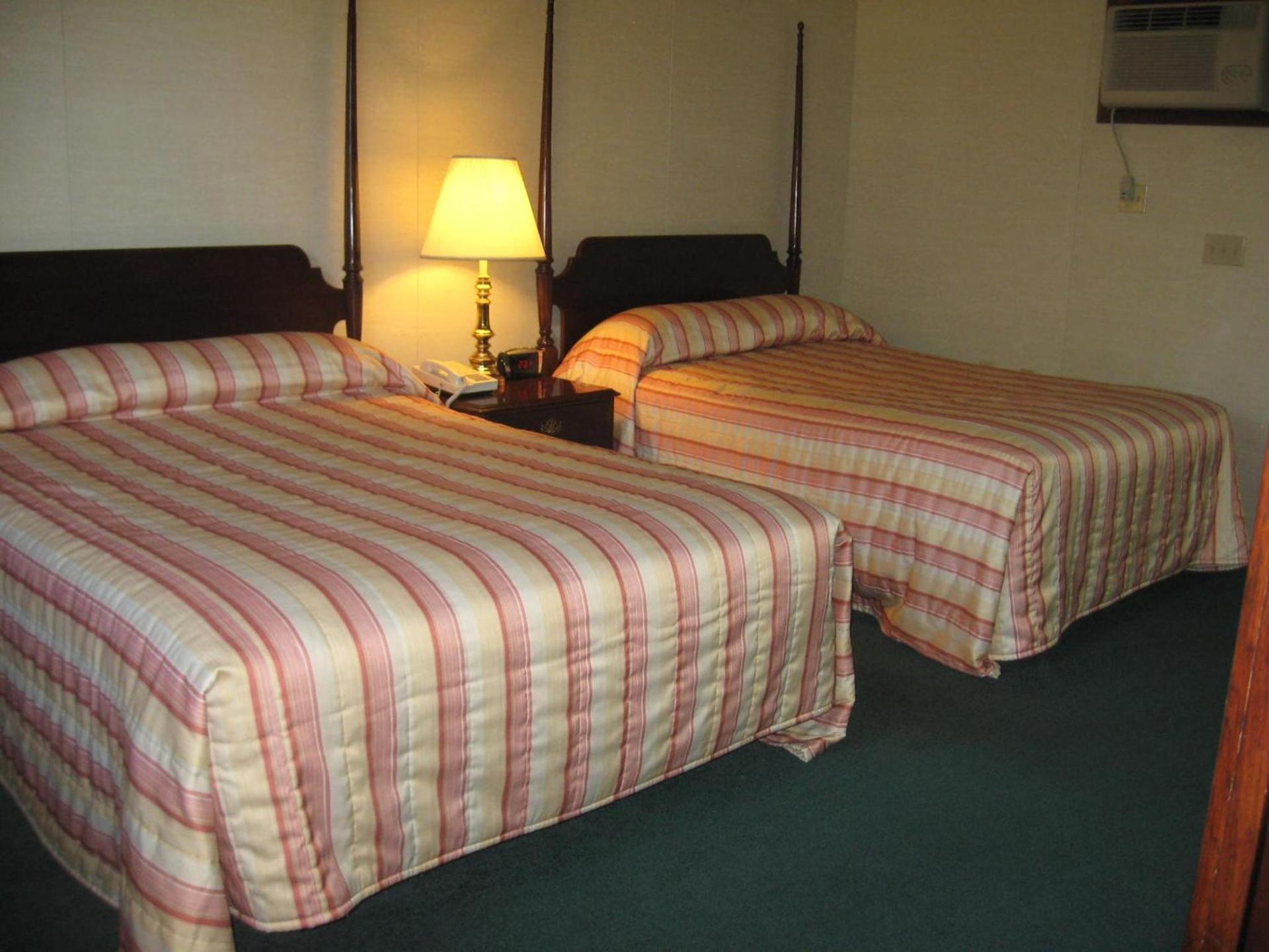 Lockport Inn and Suites photo 7