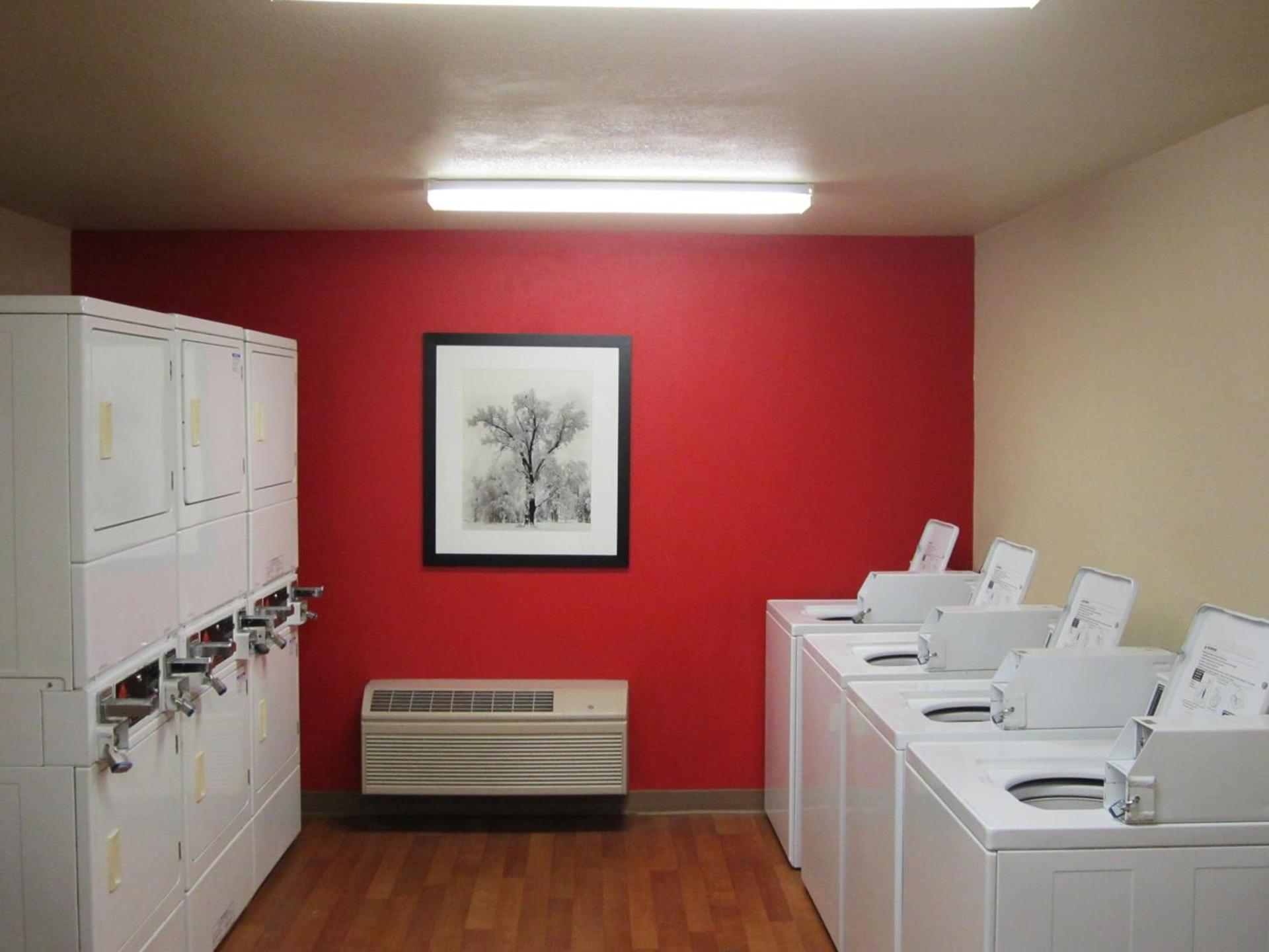 Extended Stay America Suites - Orange County - Katella Ave photo 63