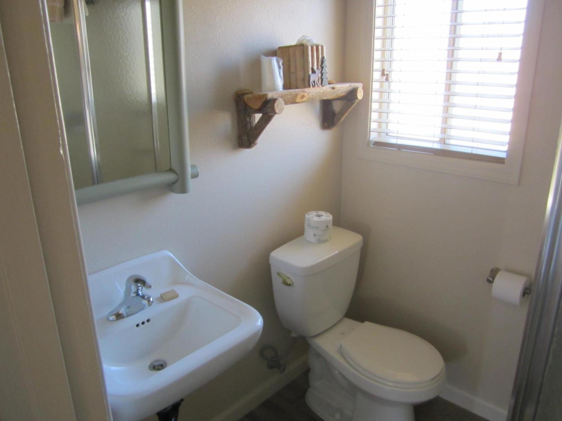 Sequoia Lodge photo 12