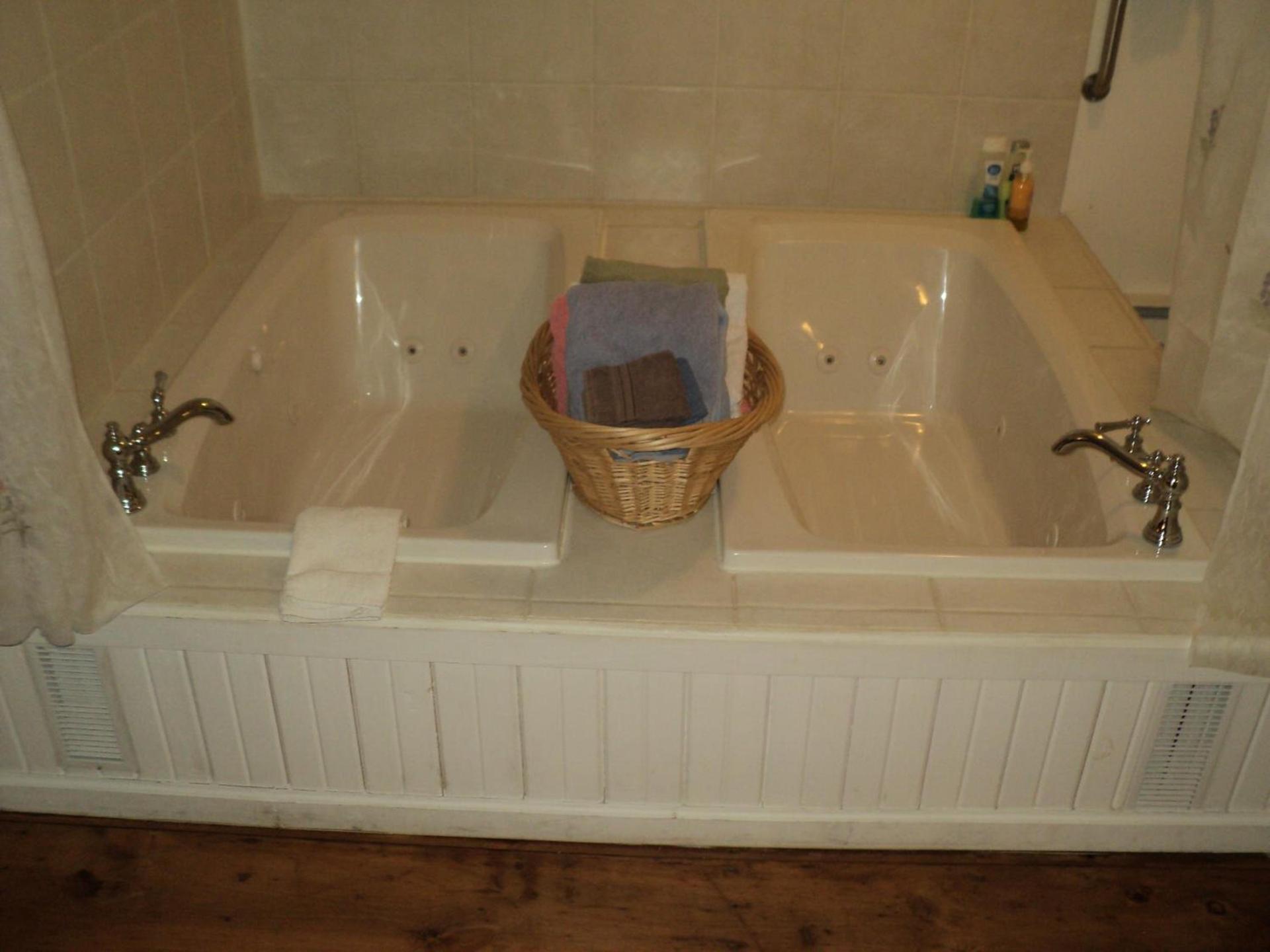 Harbor Haus Inn & Suites photo 43