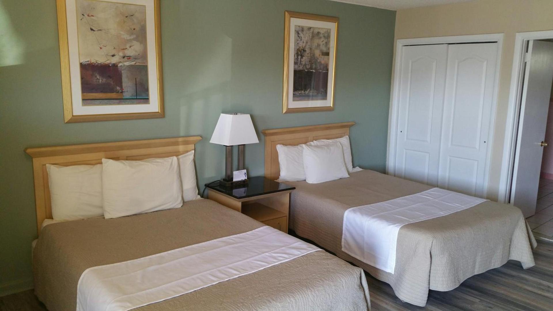 Point Pleasant Manor photo 8