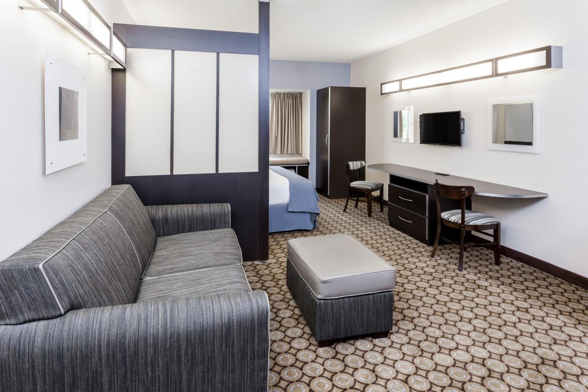 Microtel Inn and Suites Elkhart photo 28