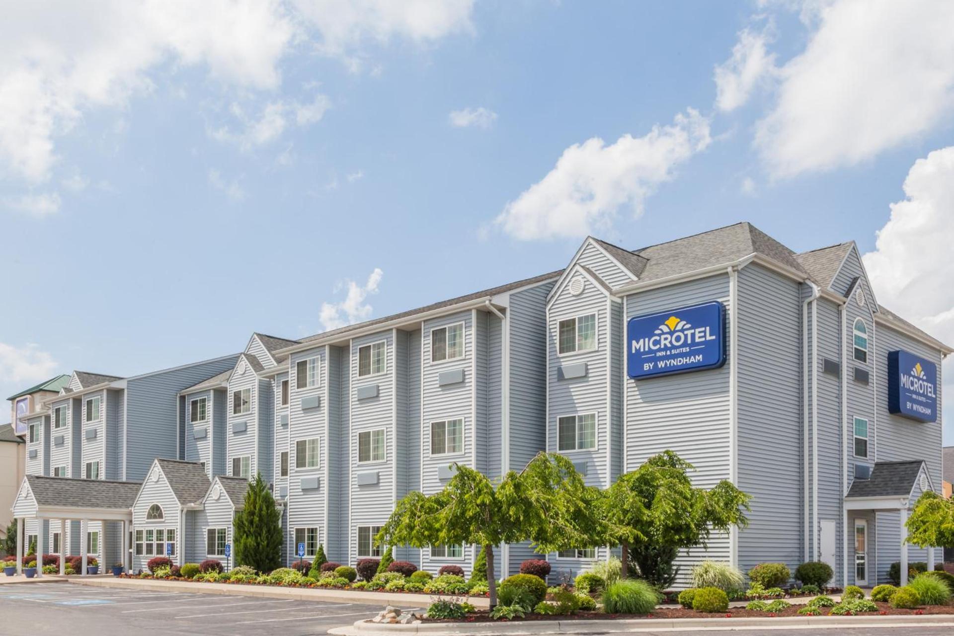 Microtel Inn and Suites Elkhart photo 14