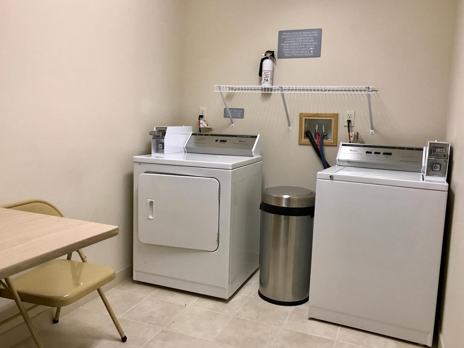 Microtel Inn and Suites Elkhart photo 19