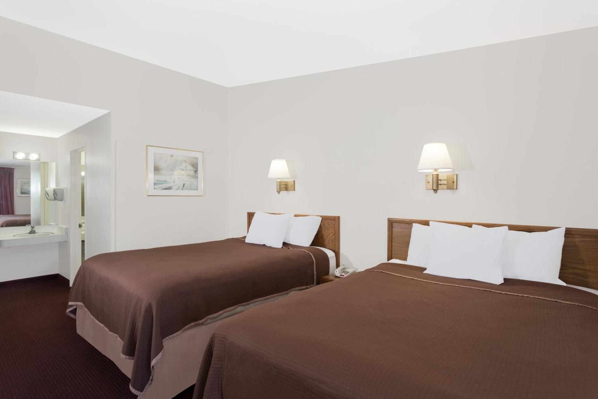 Howard Johnson by Wyndham Vero Beach / Downtown photo 22