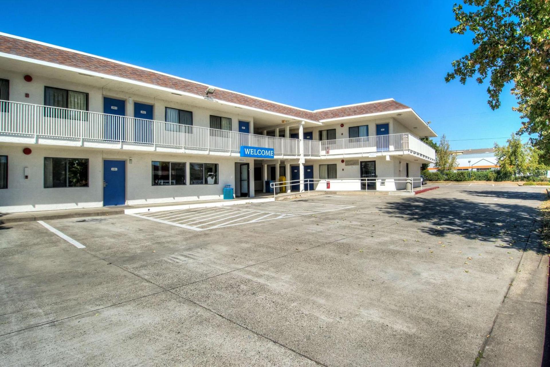 Motel 6-Redding, CA - North photo 35