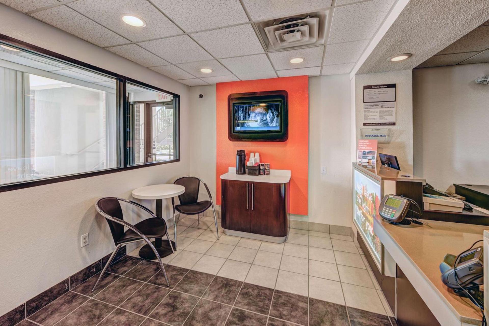 Motel 6-Niantic, CT - New London photo 29