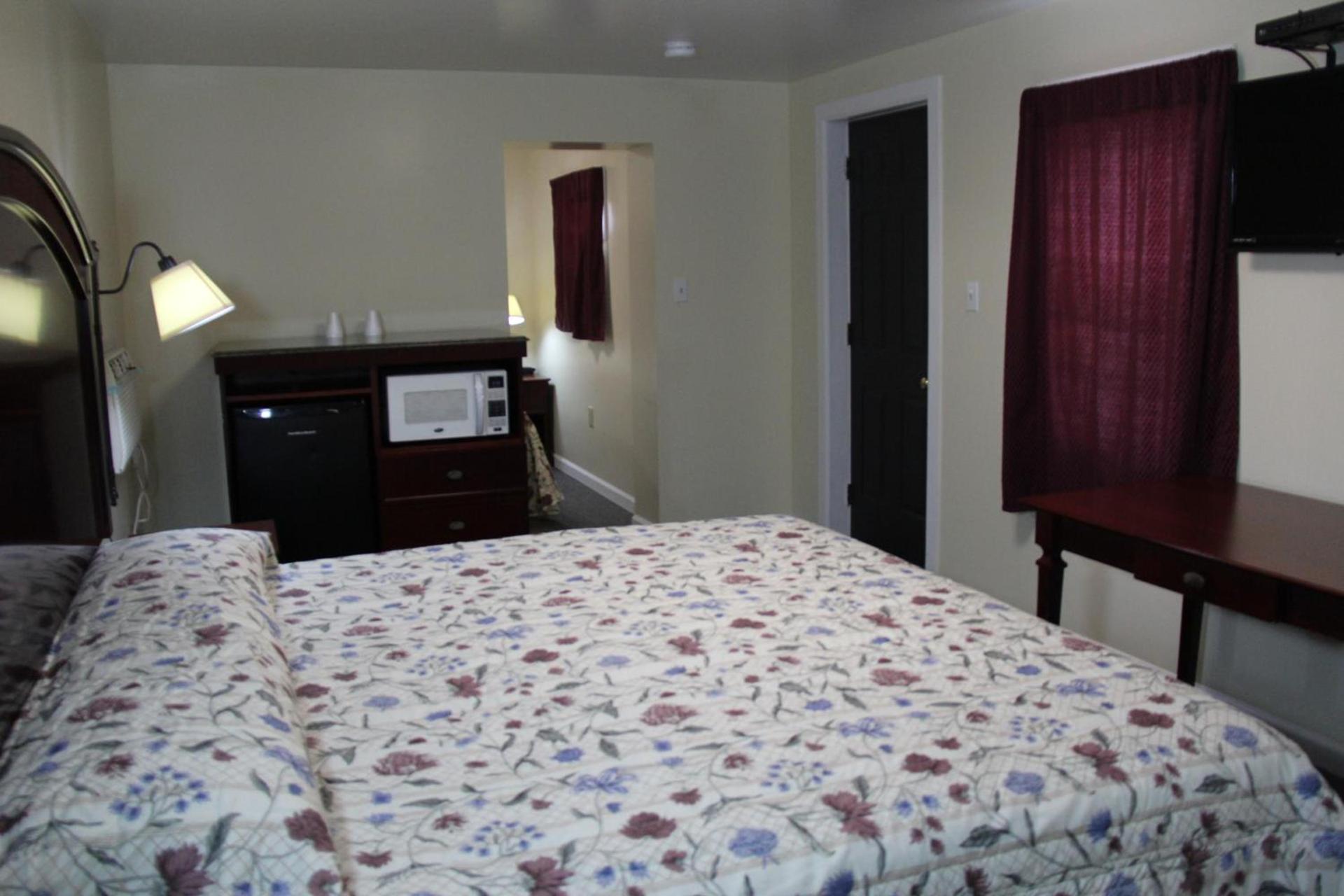 Pleasant Hill Motel photo 4