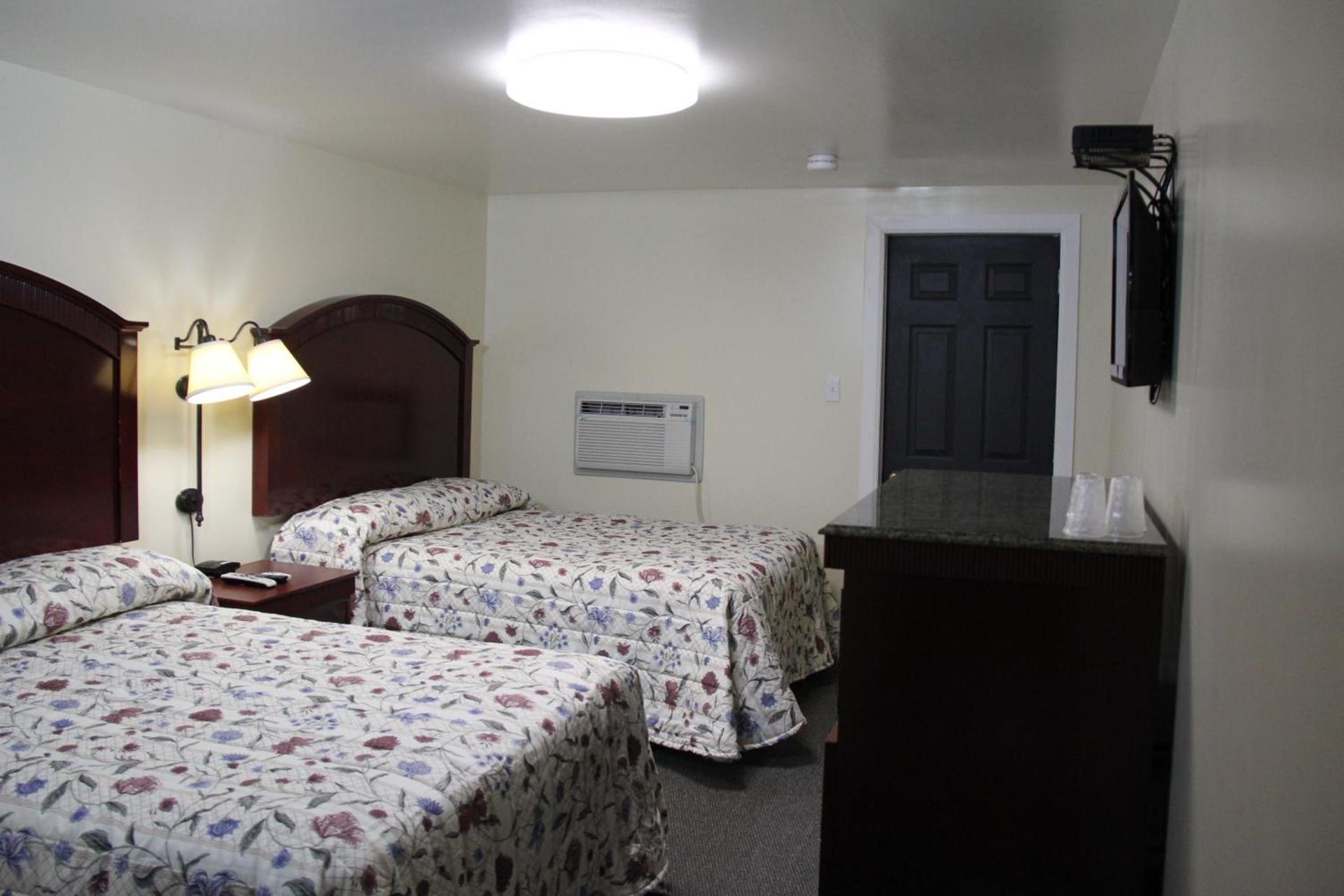 Pleasant Hill Motel photo 5