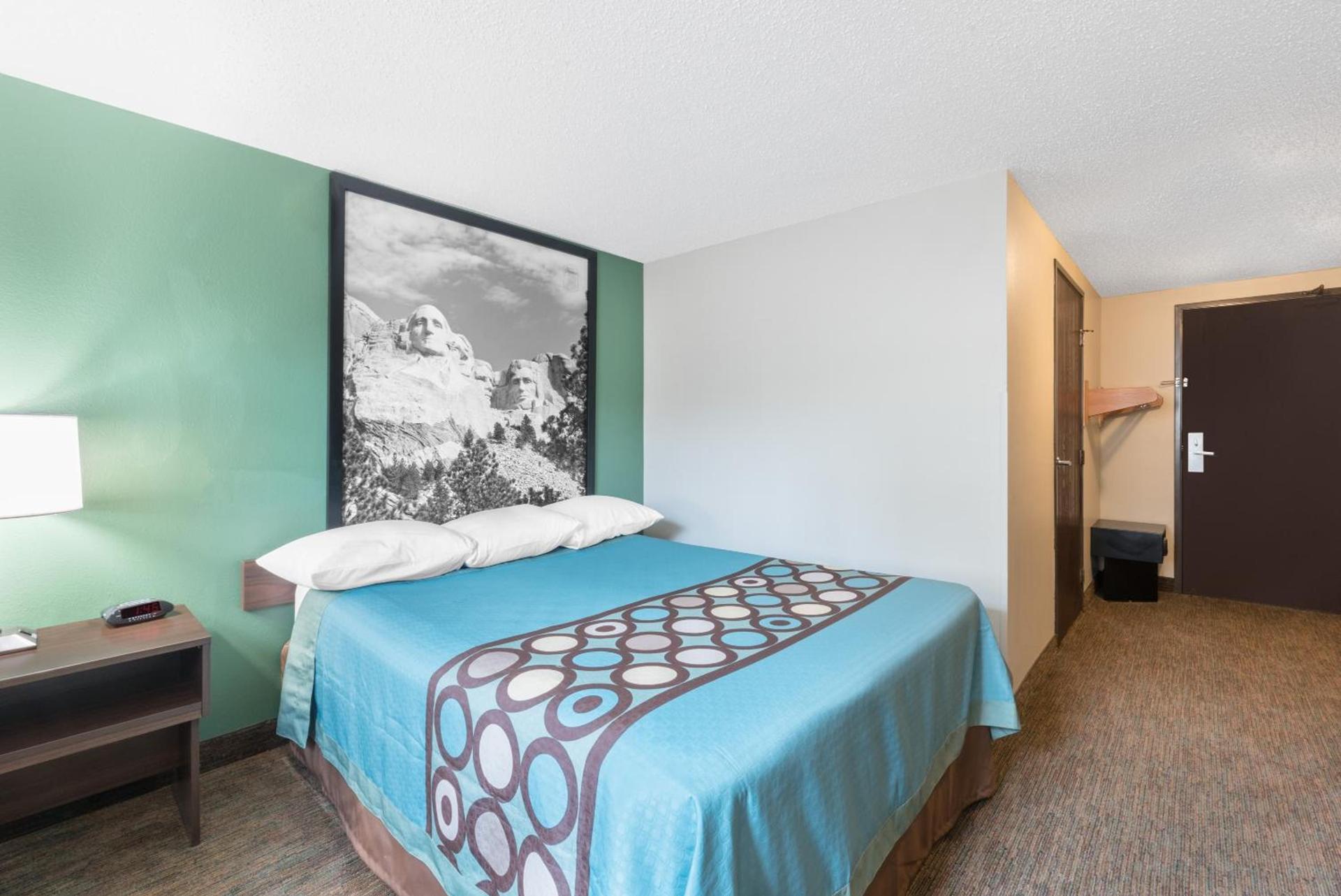 Super 8 by Wyndham Pierre SD photo 28