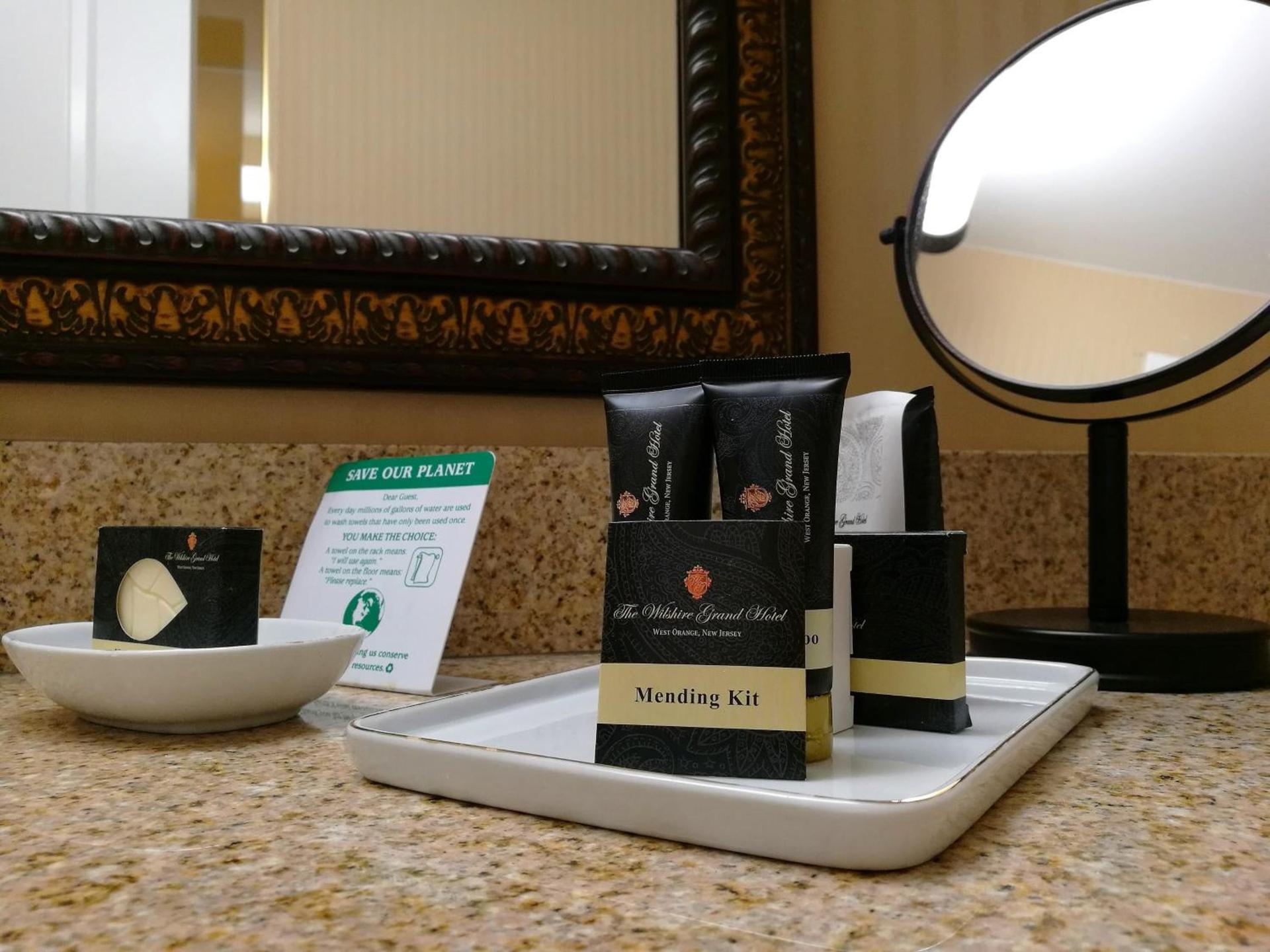 The Wilshire Grand Hotel photo 49