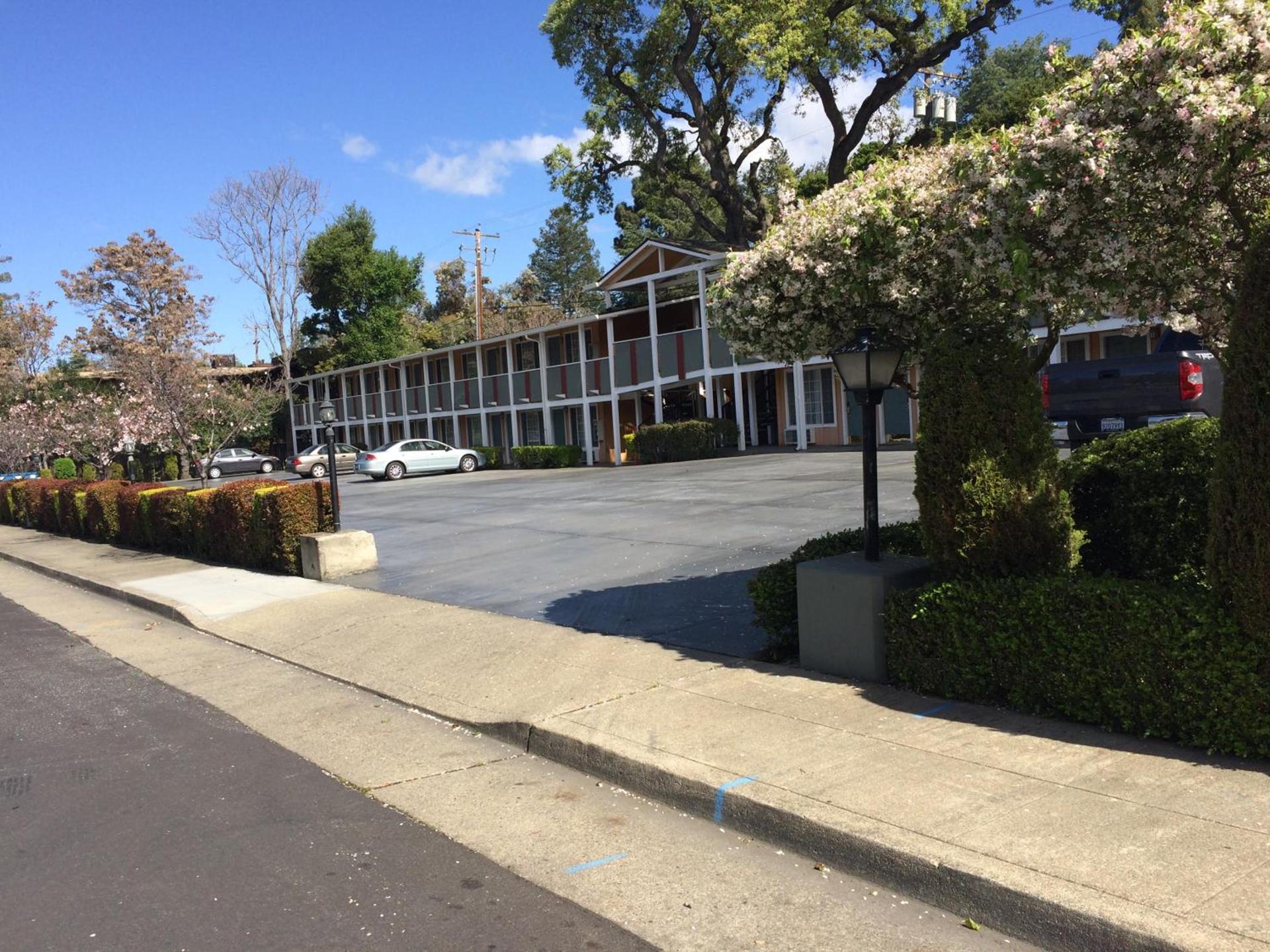 Oak Motel photo 16