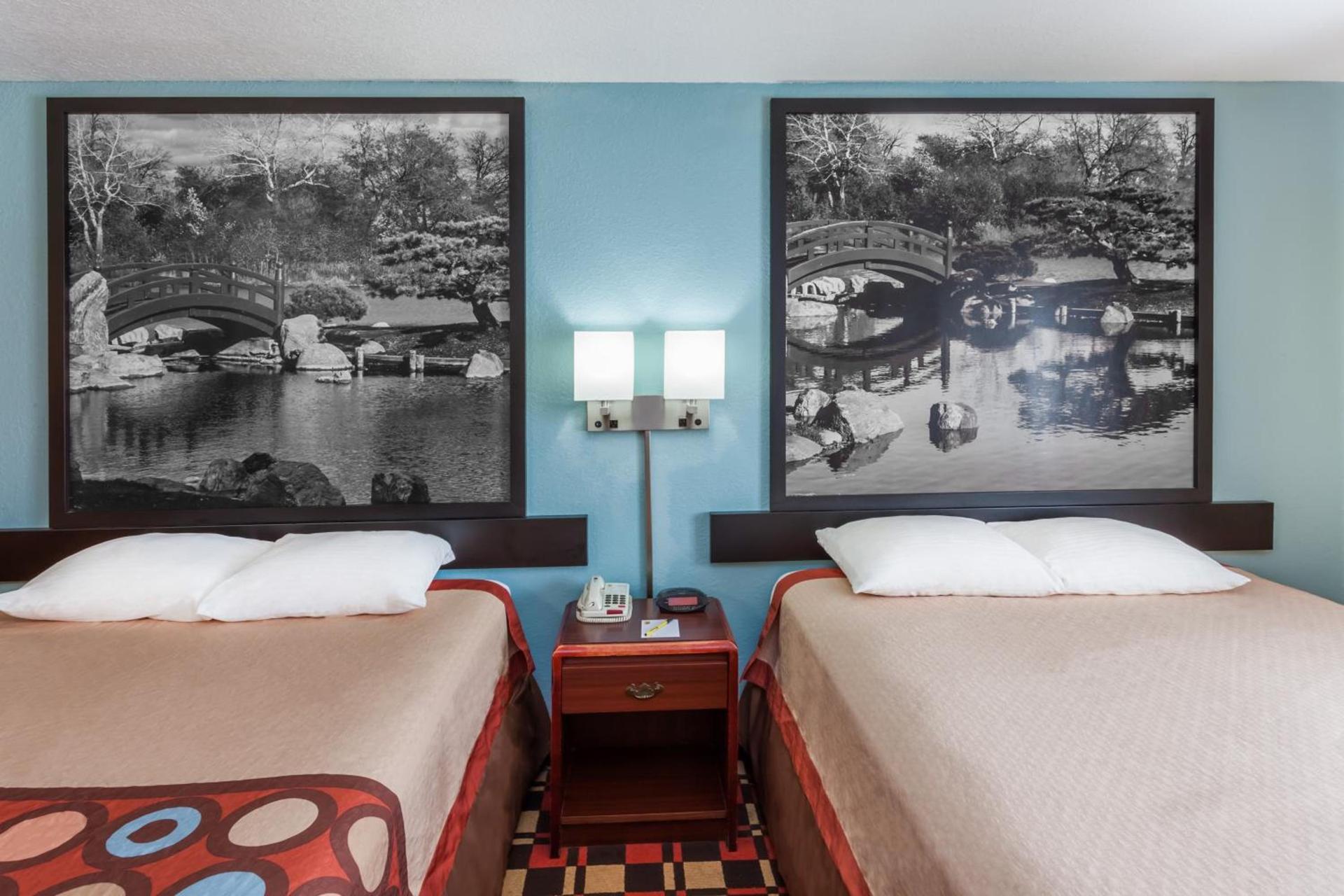 Econo Lodge Chillicothe photo 25