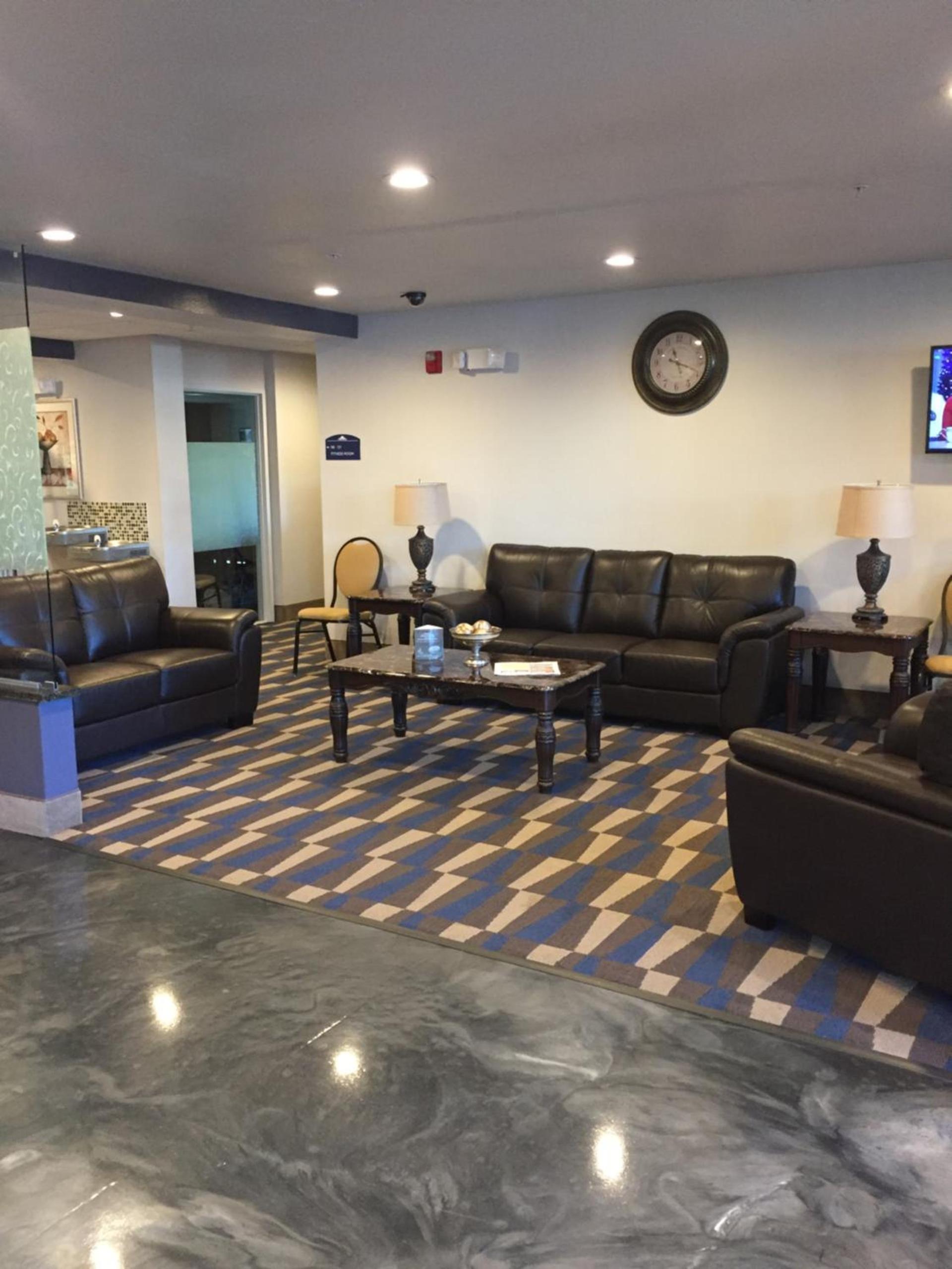 Microtel Inn & Suites by Wyndham Bremen photo 17