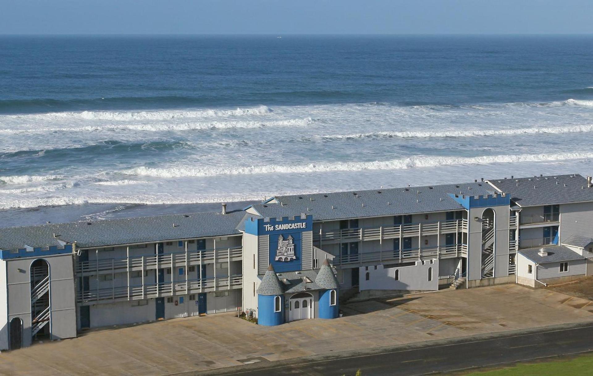 The Sandcastle Beachfront Hotel photo 4