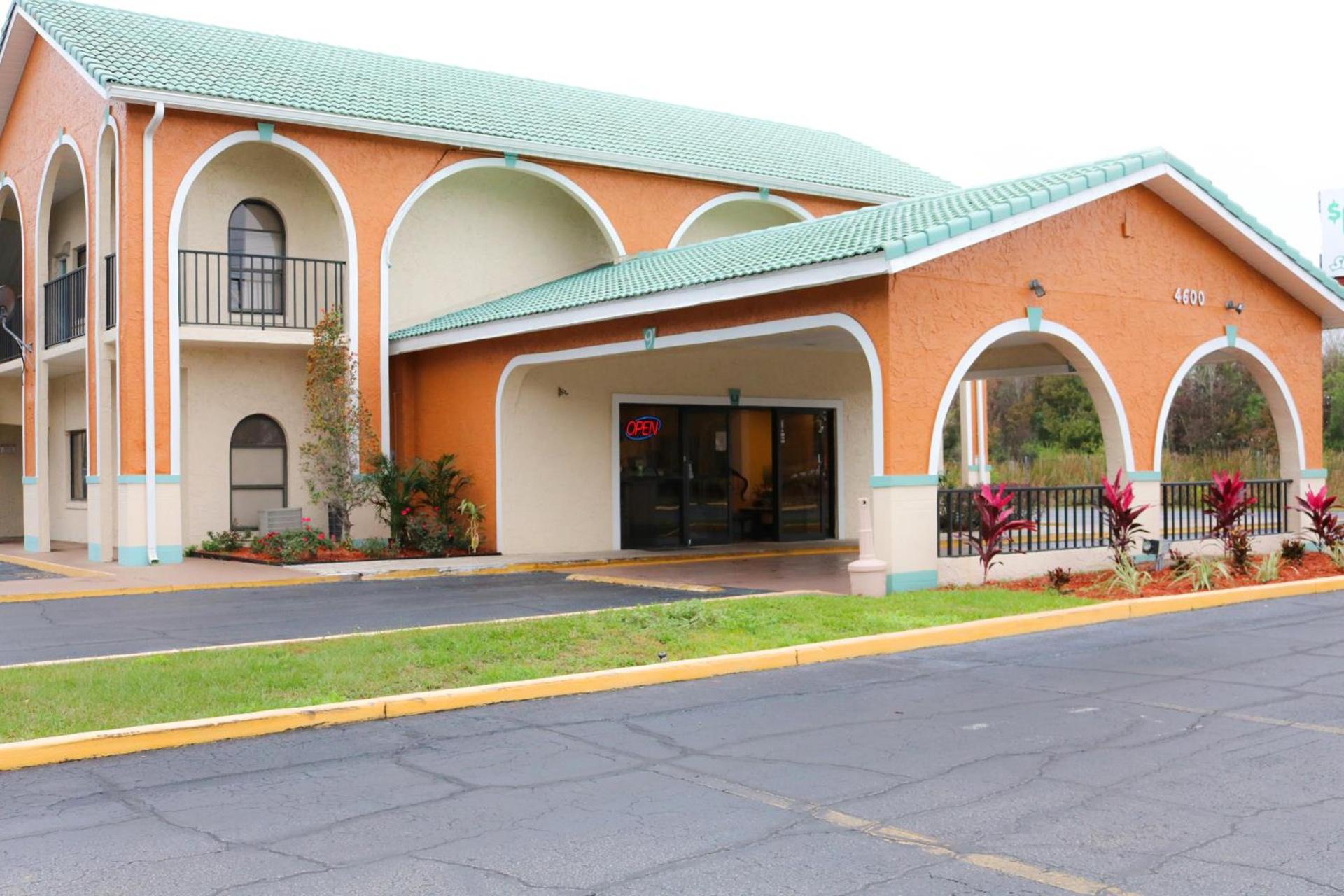 Shining Light Inn & Suites photo 18