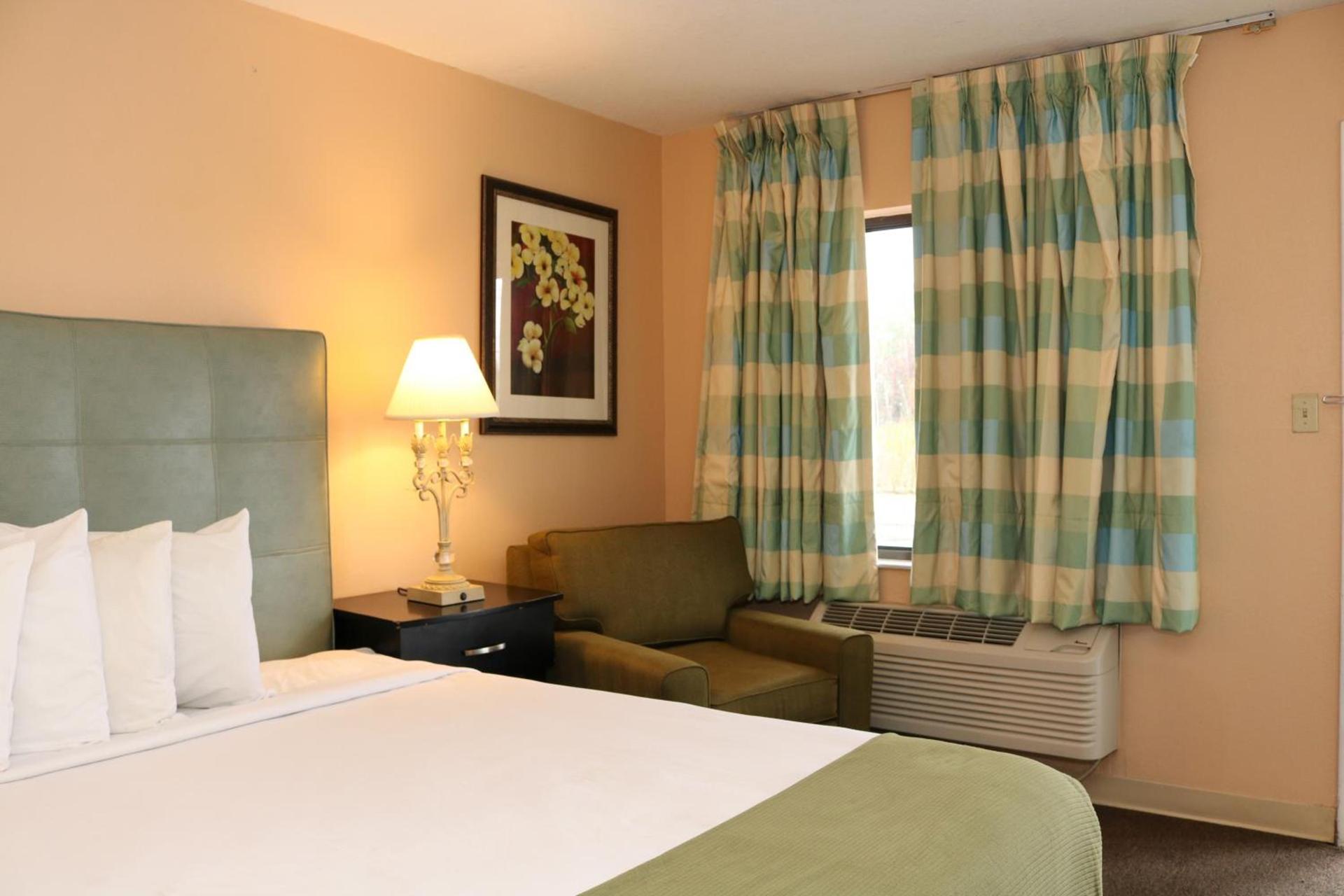 Shining Light Inn & Suites photo 15