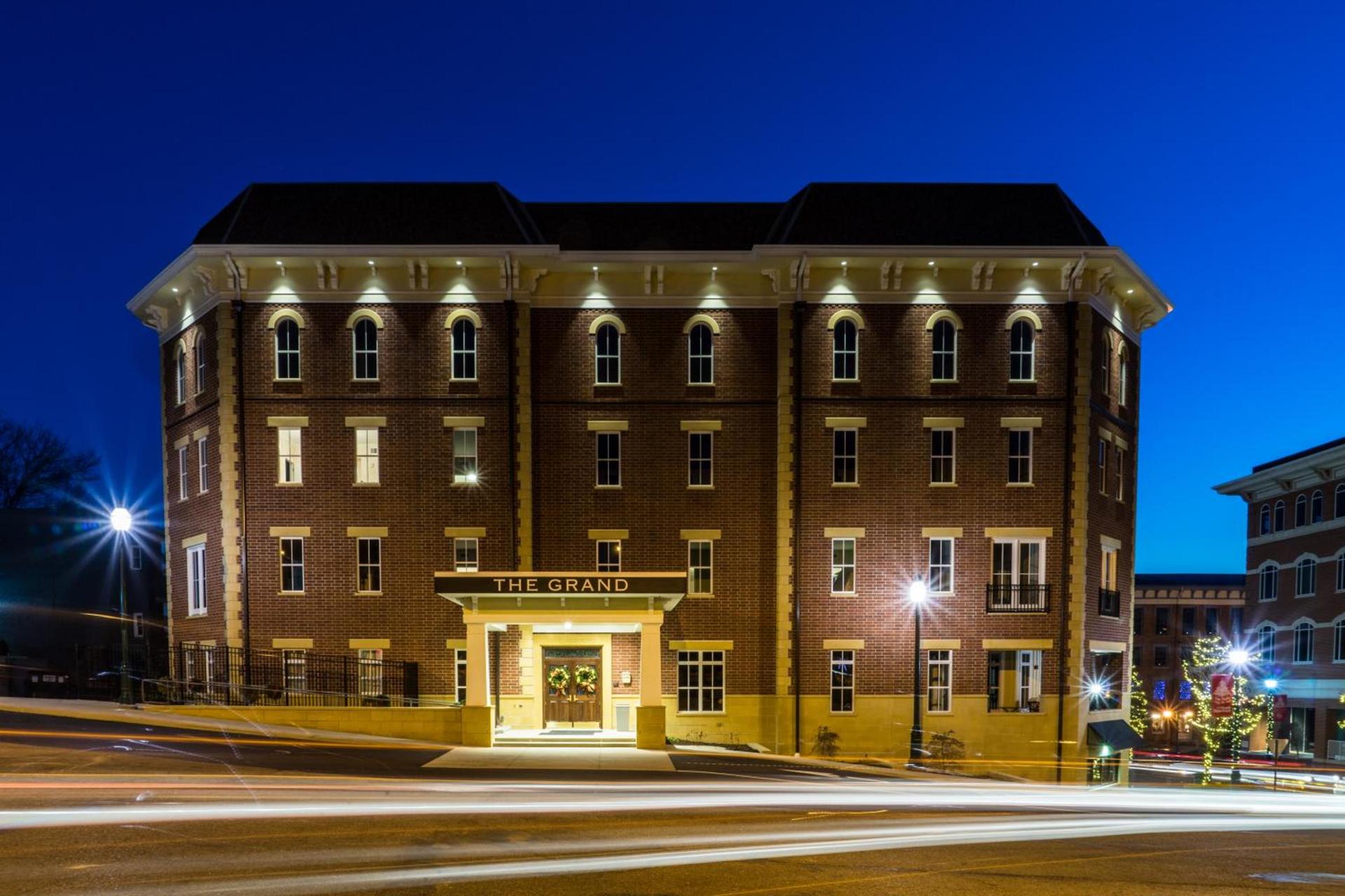The Mount Vernon Grand Hotel photo 3