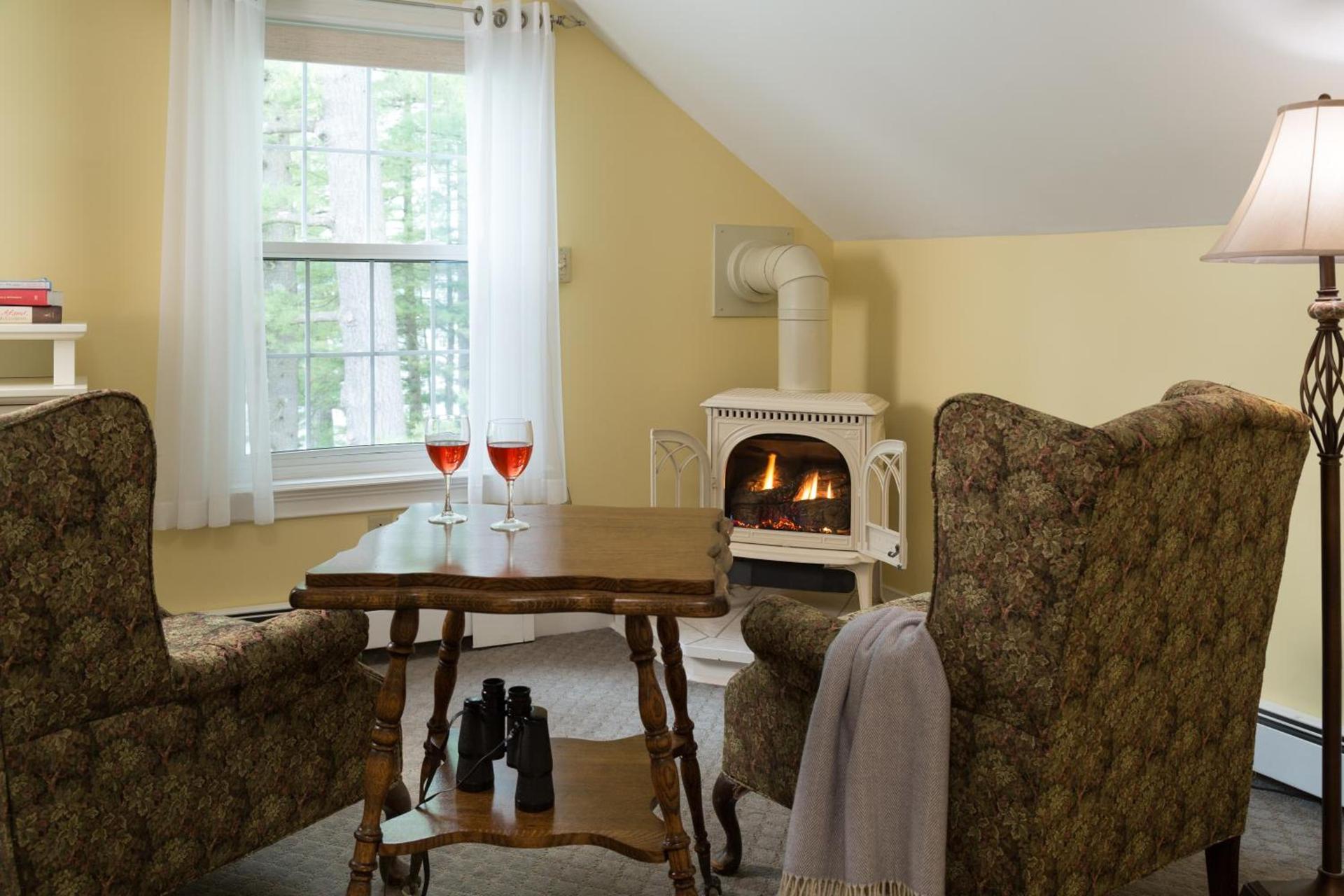 Wolf Cove Inn photo 15