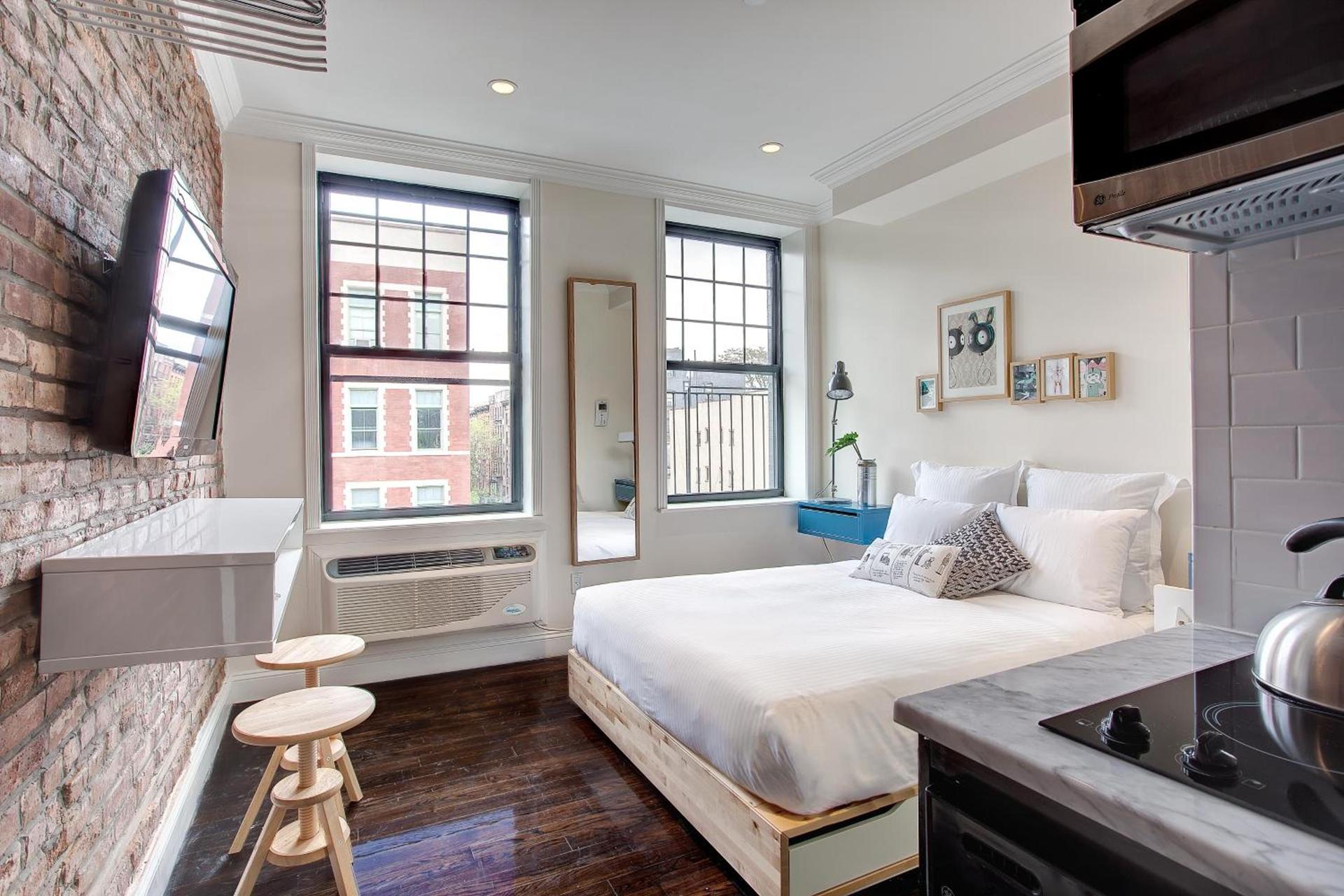 East Village Hotel photo 18