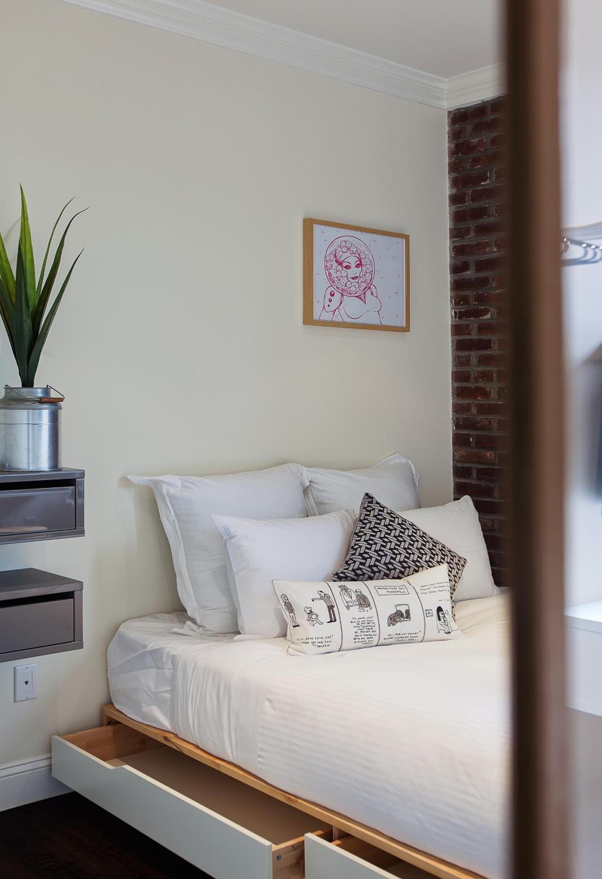 East Village Hotel photo 17