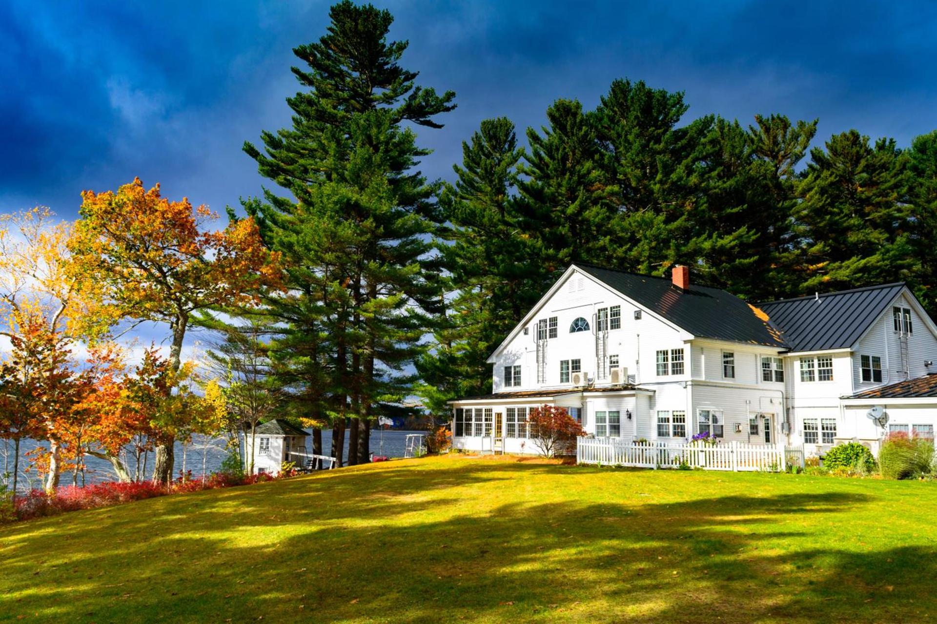 Wolf Cove Inn photo 1