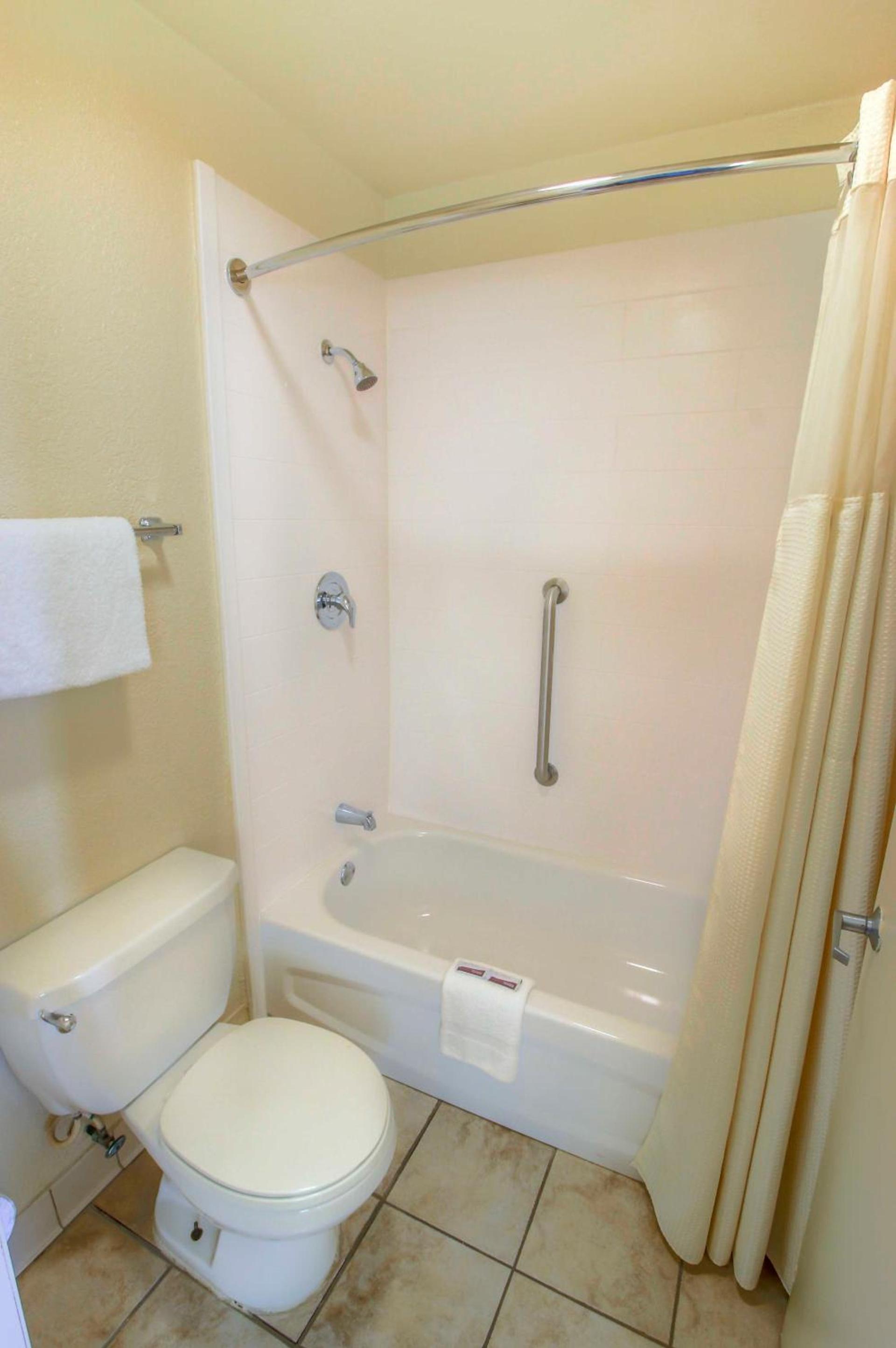 Inn of America photo 7