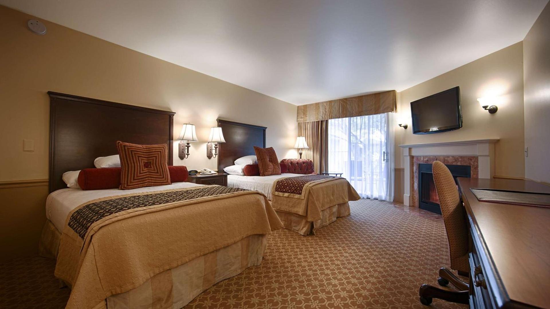 Victorian Inn photo 12