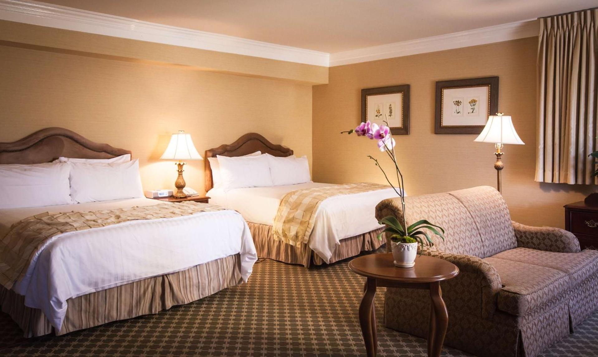 Best Western Plus Sunset Plaza Hotel photo 13