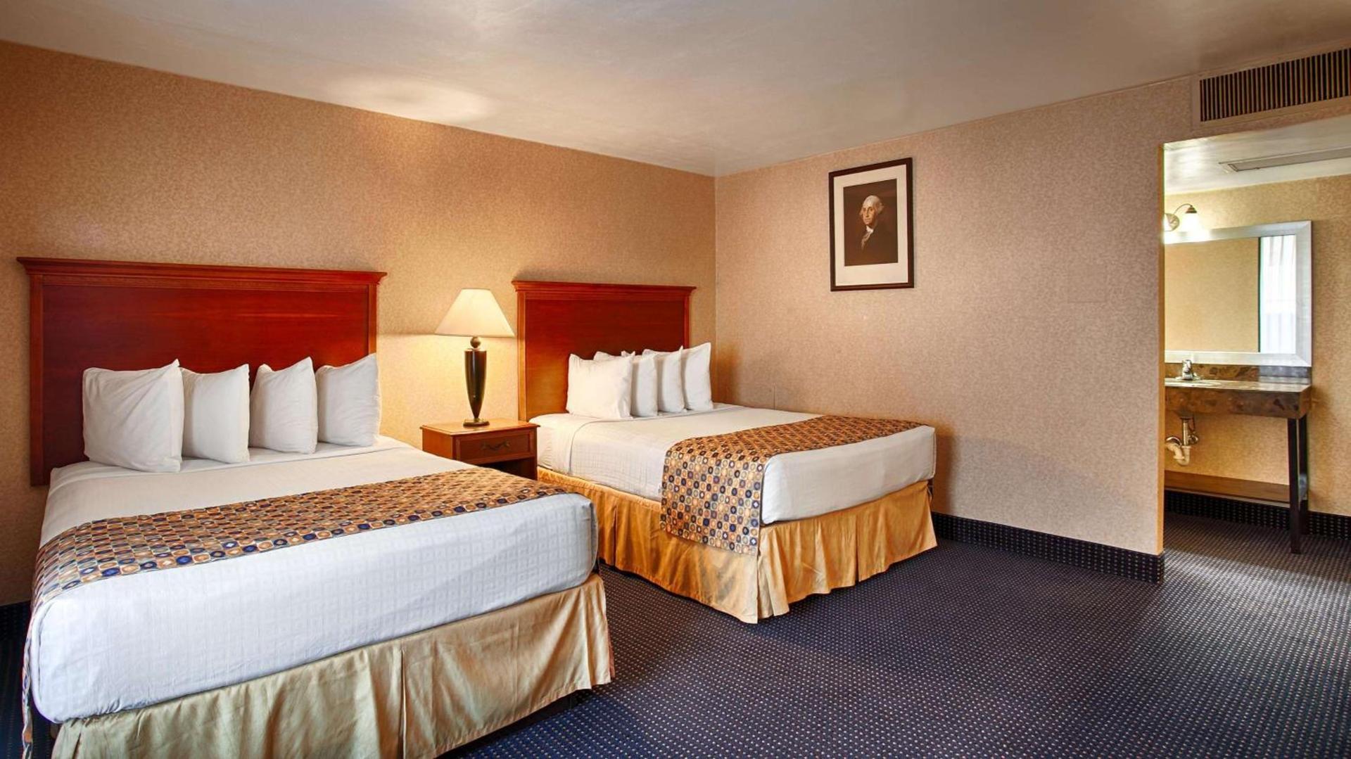 Hotel Pentagon photo 15