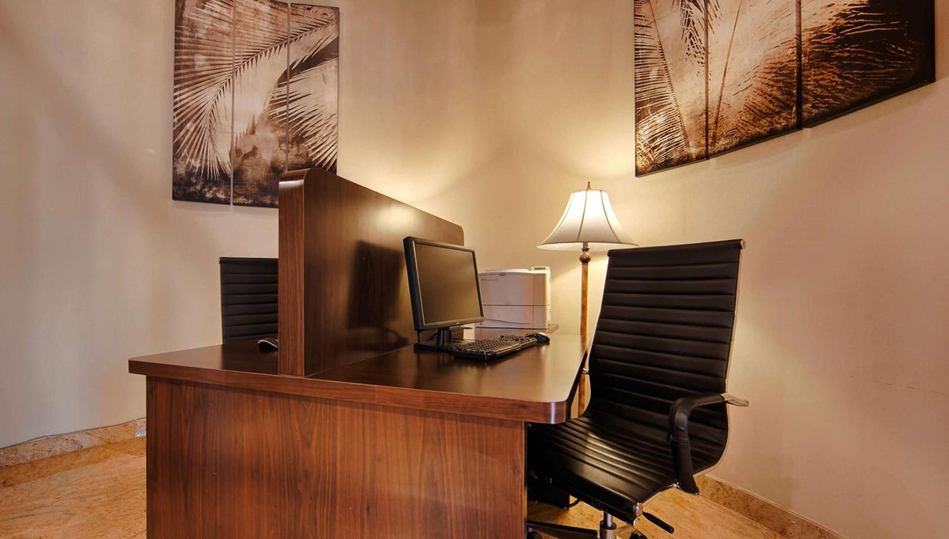 Best Western Plus Newport Mesa Inn photo 33