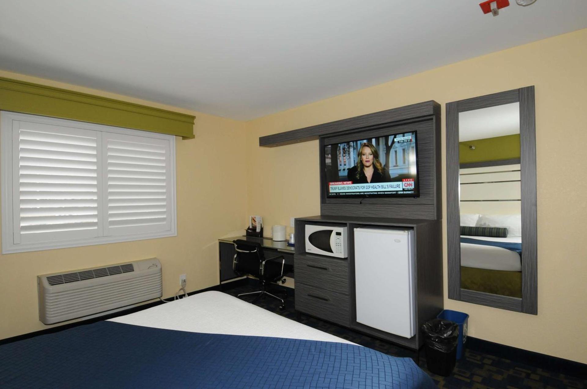 Best Western Antelope Inn & Suites photo 24