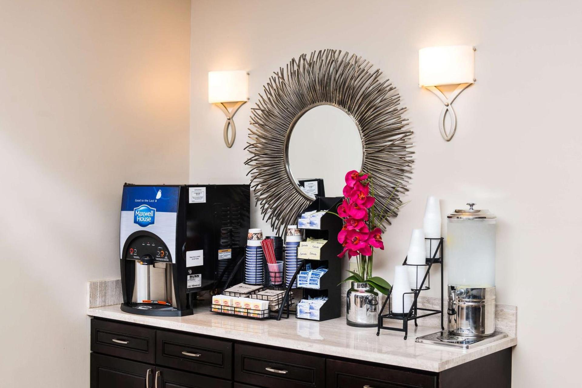 Best Western Plus Hollywood/Aventura photo 19