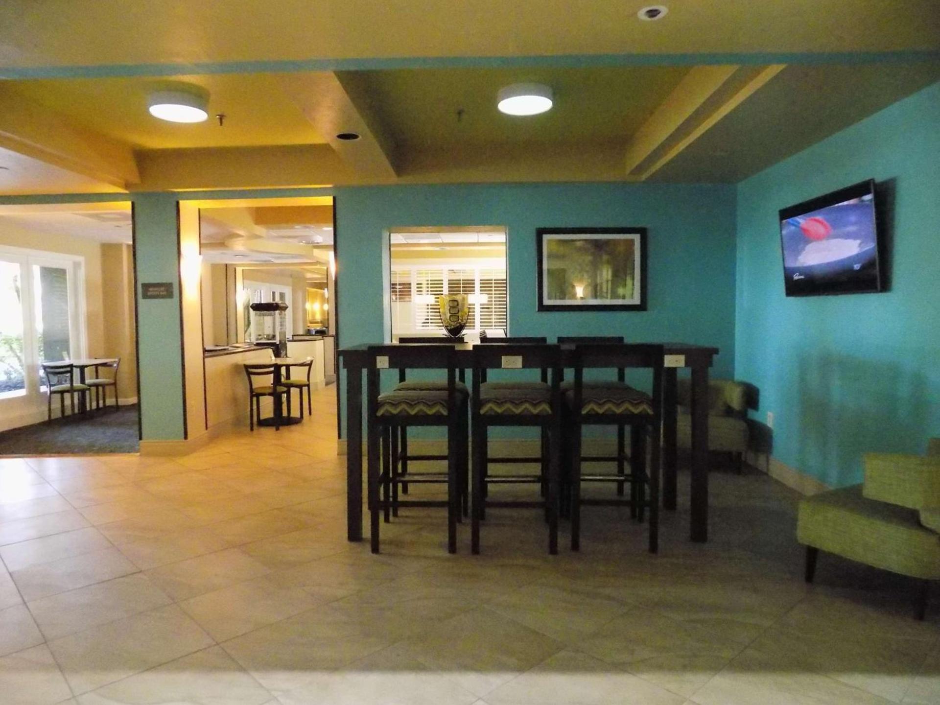 Best Western Plus Deerfield Beach Hotel & Suites photo 13