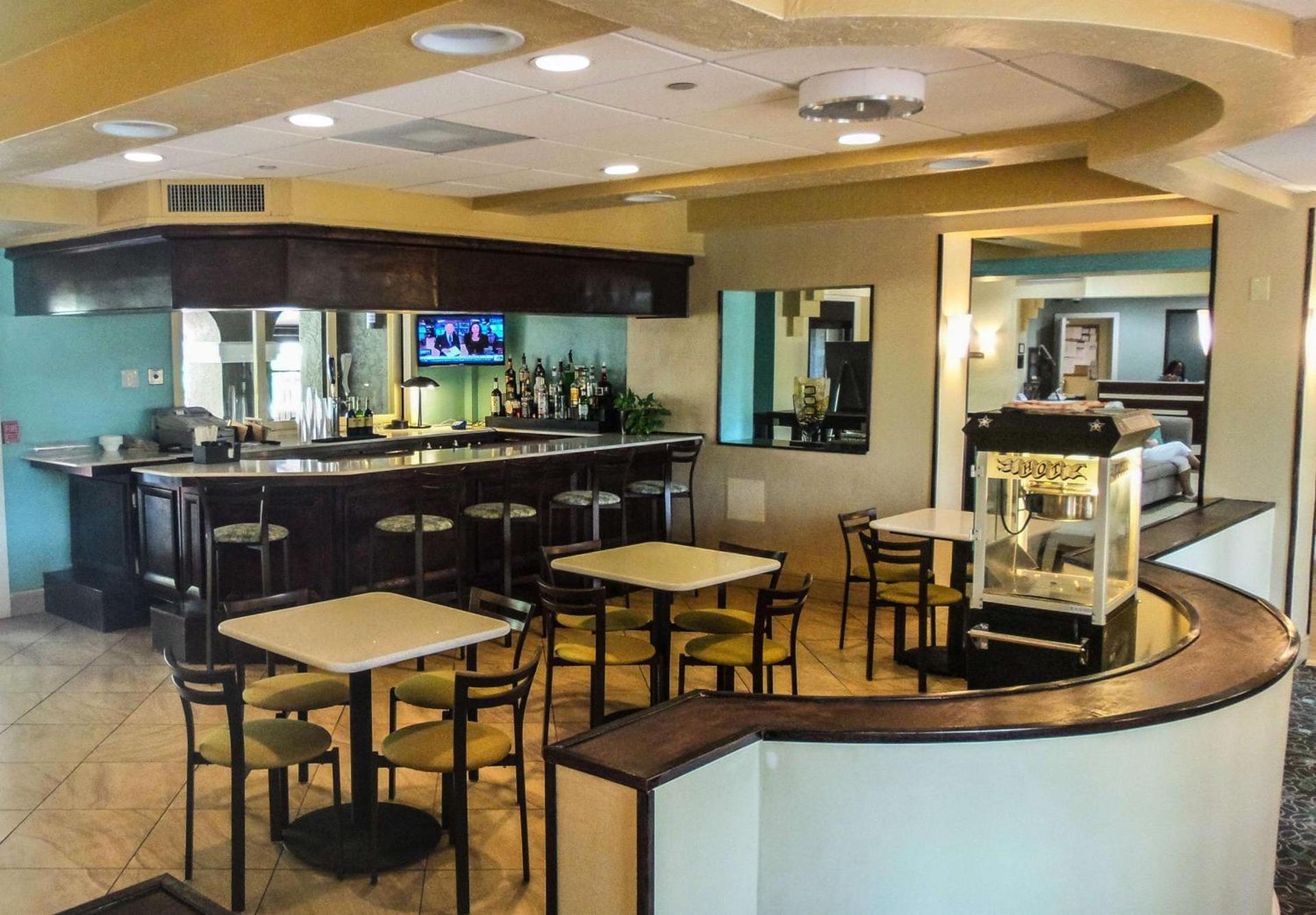 Best Western Plus Deerfield Beach Hotel & Suites photo 36
