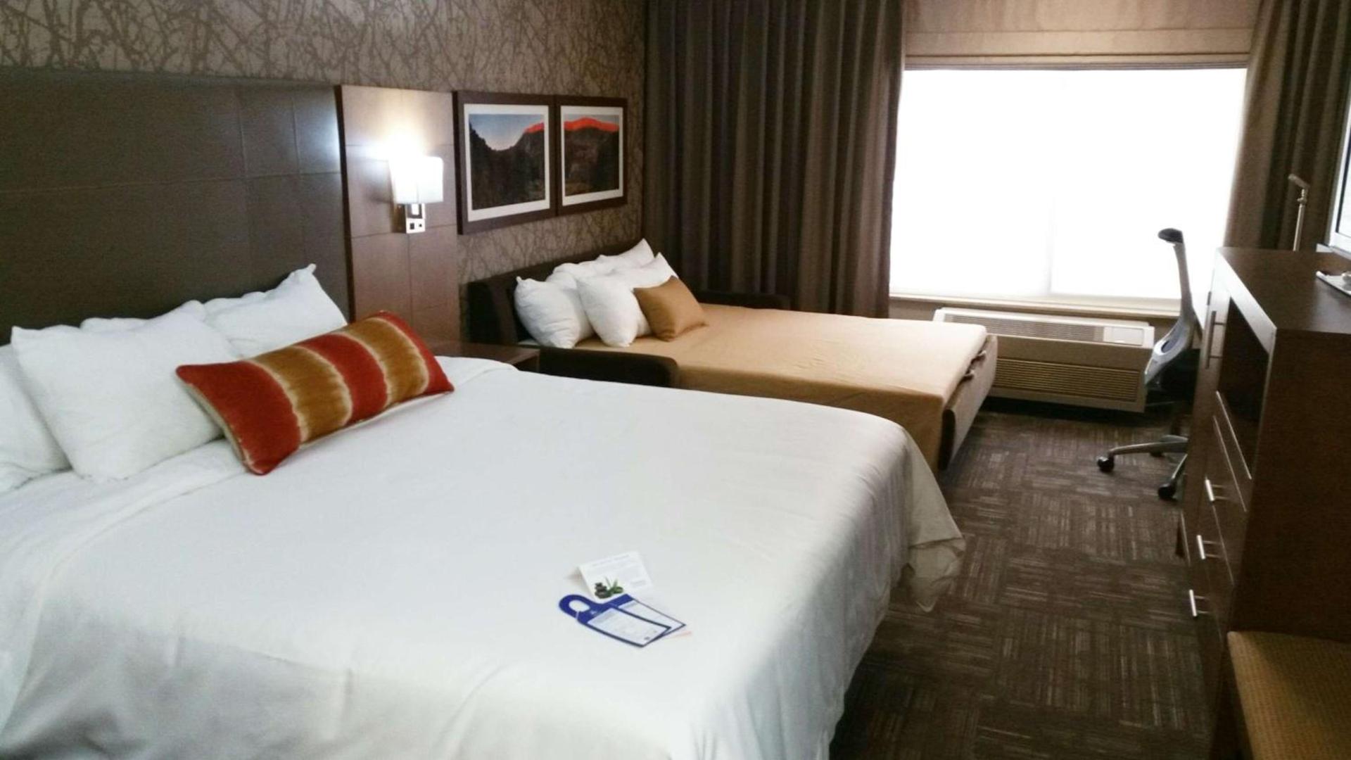 Best Western Plus CottonTree Inn photo 8