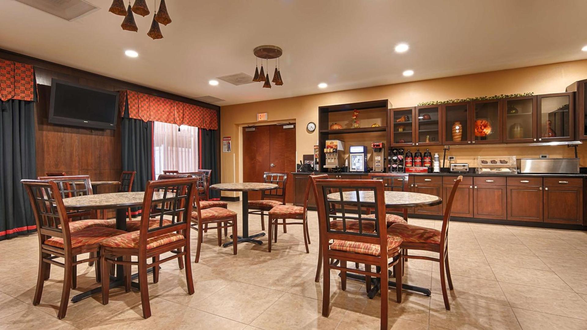 Best Western Plus Jacksonville West photo 8